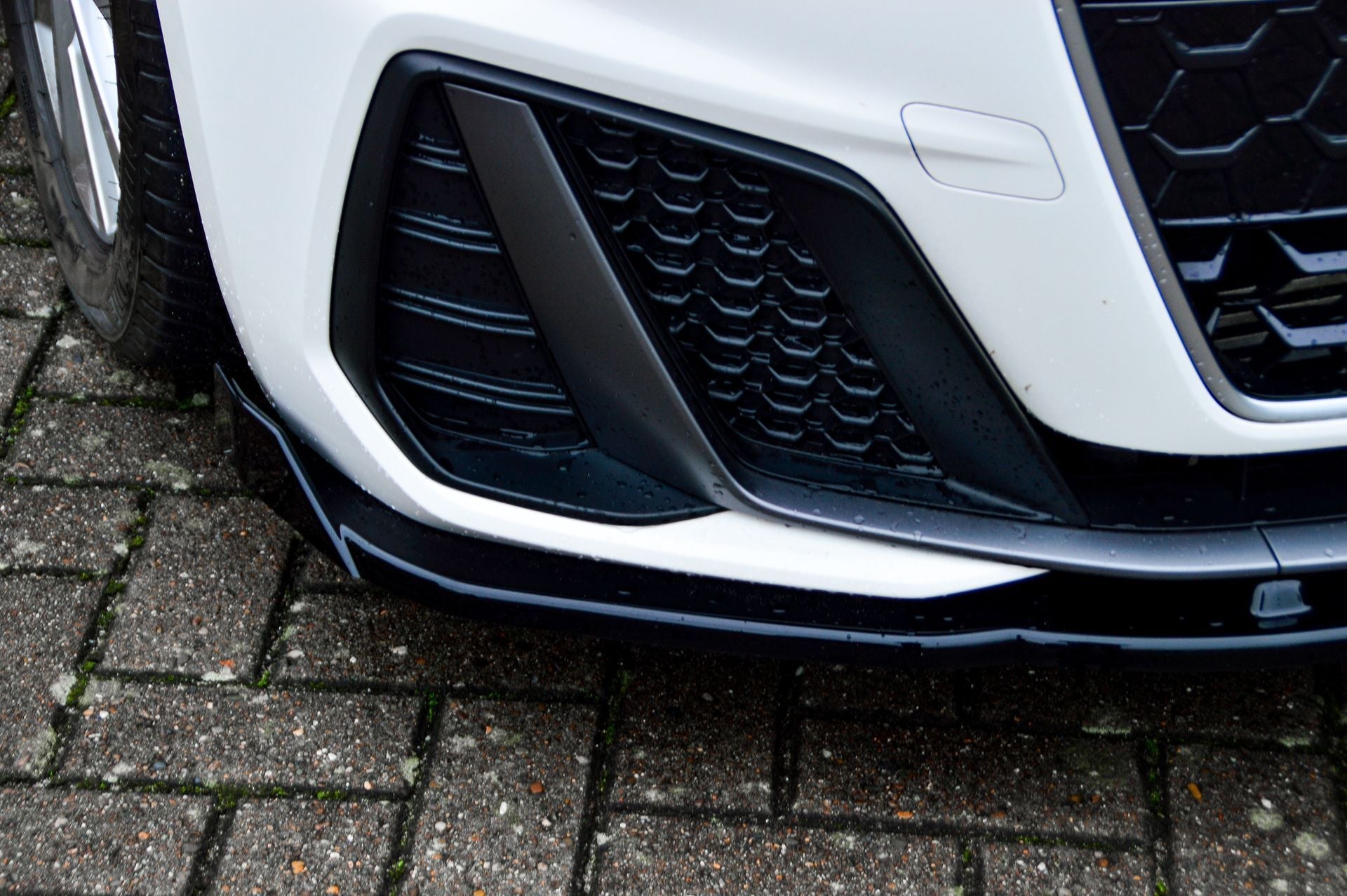 Cup Frontspoilerlippe mit Wings passend für Audi A1 GB Sportback S-Line