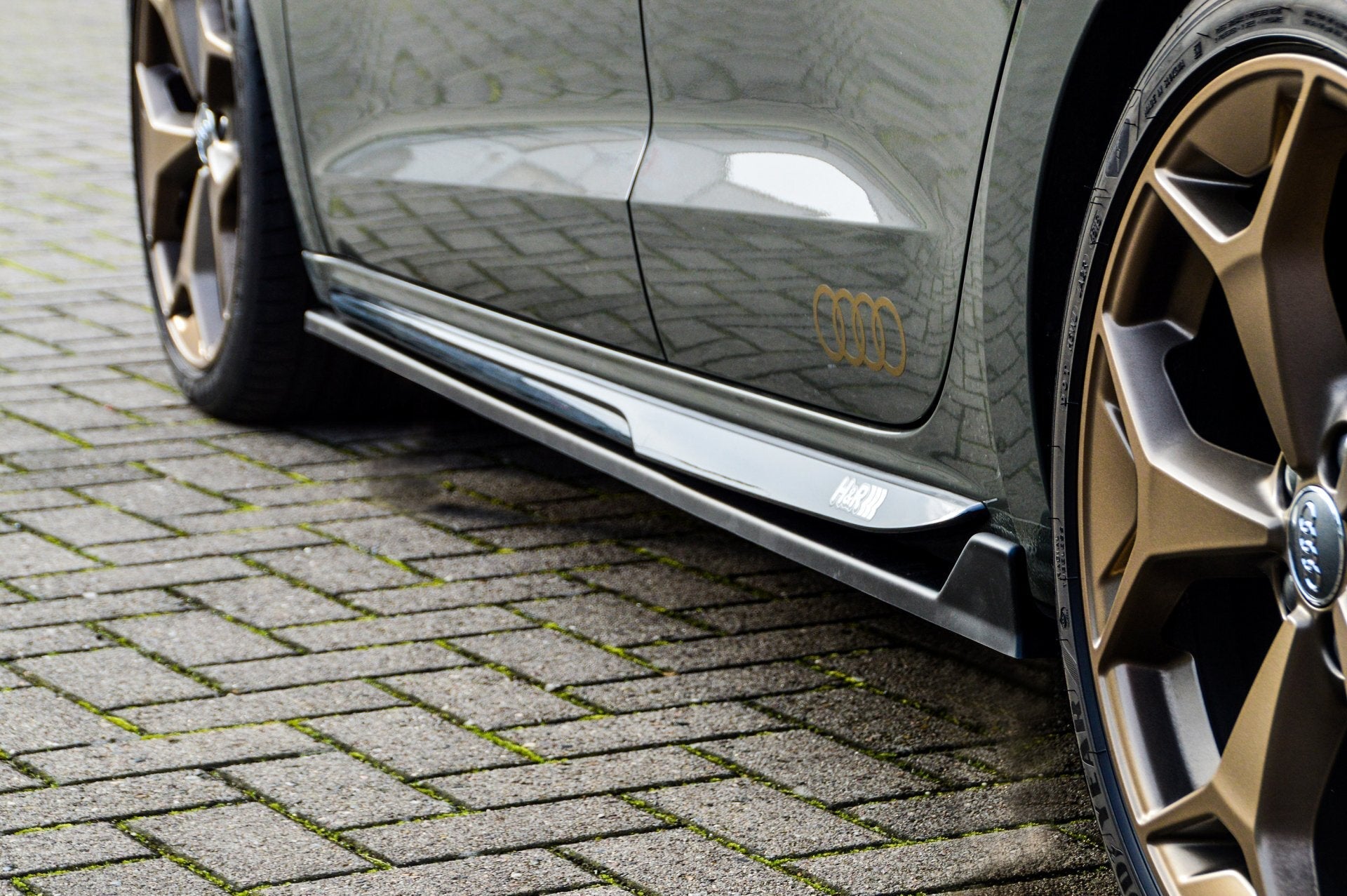 Cup 4 Seitenschweller aus ABS passend für Audi A1 GB Sportback S-Line