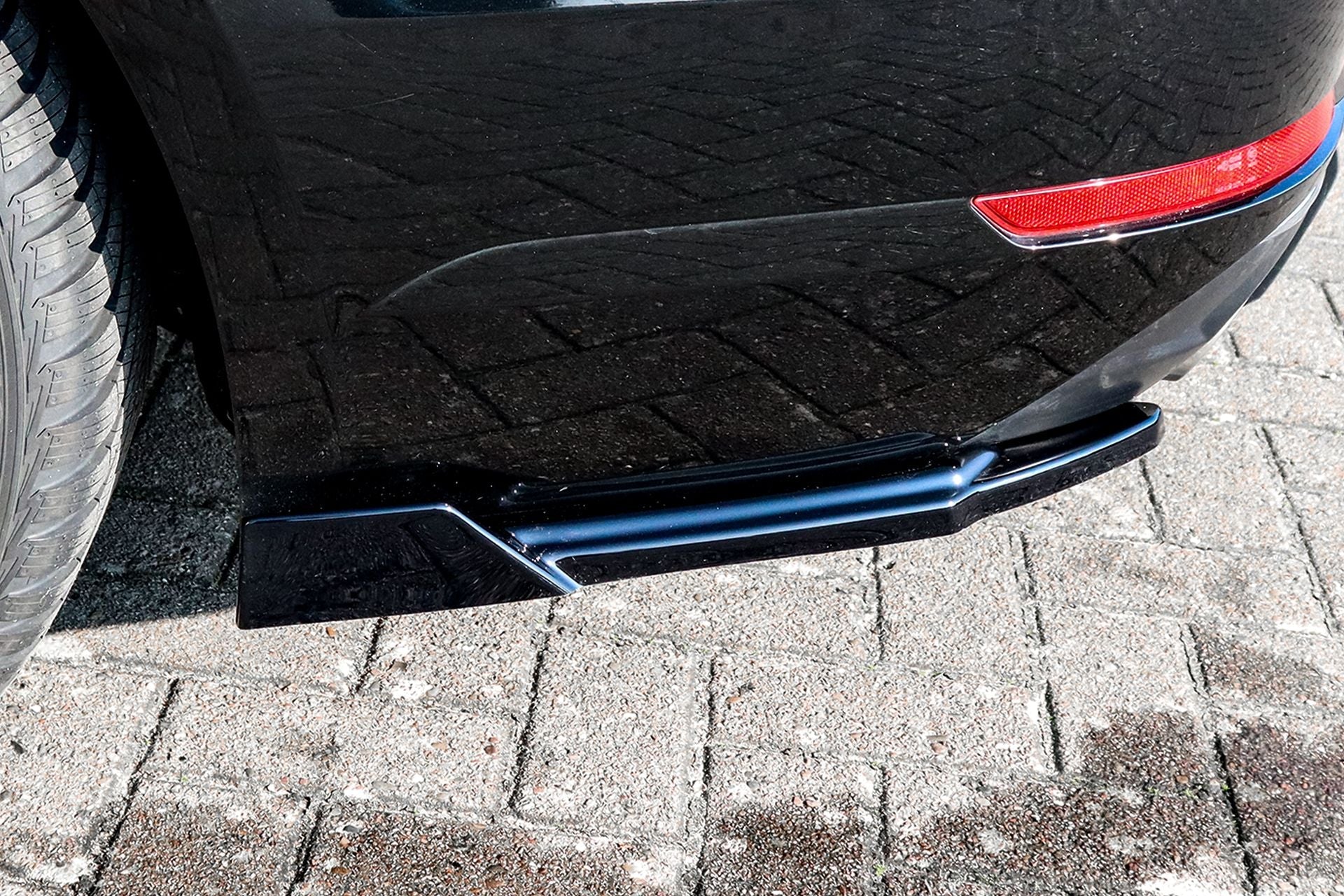 Heckansatz Seitenteile mit Wings passend für Audi A4 B9 Bj. 2015-2019