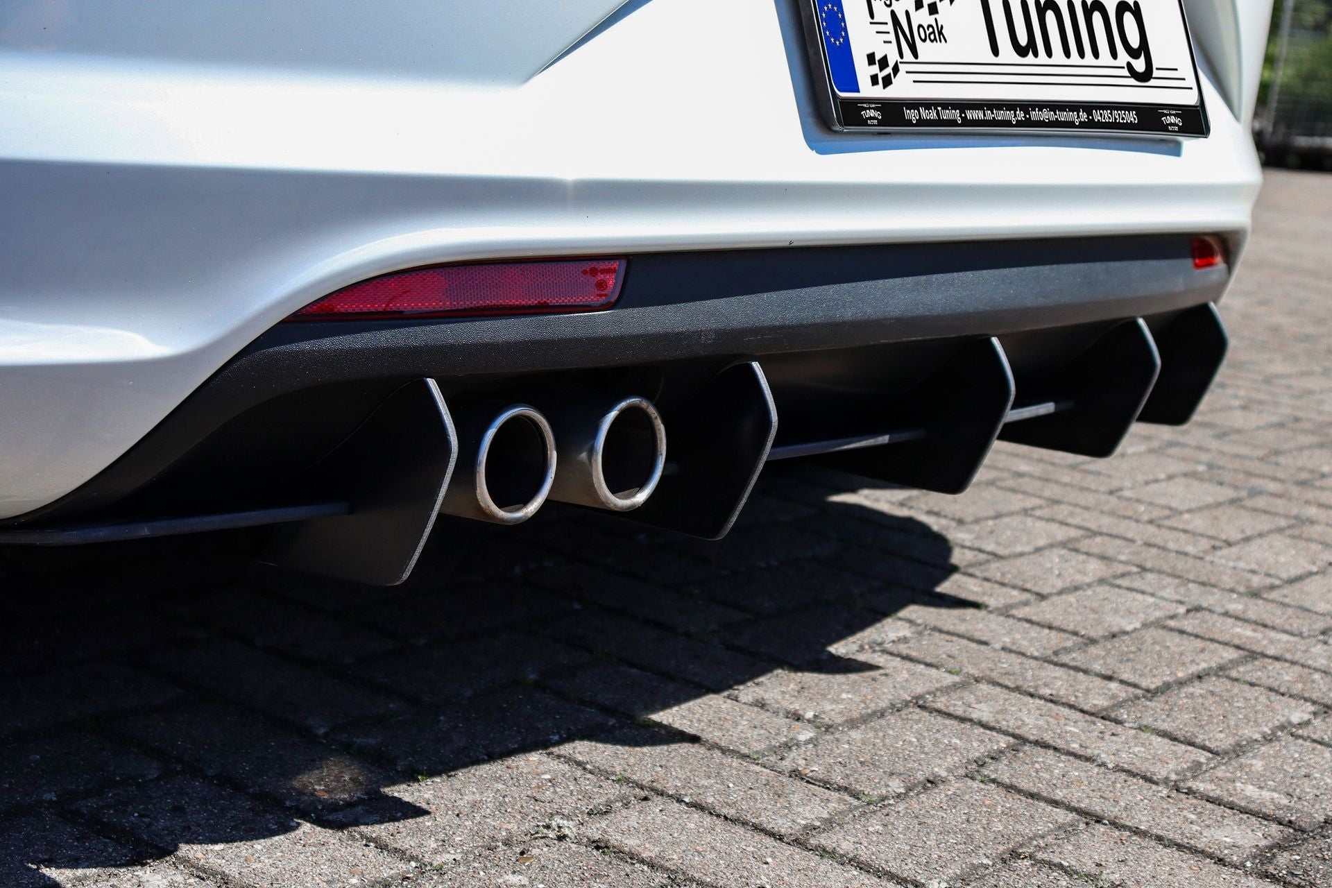 Gefräster Heckansatz mit Finnen passend für VW Scirocco 3 mit R-Line Facelift