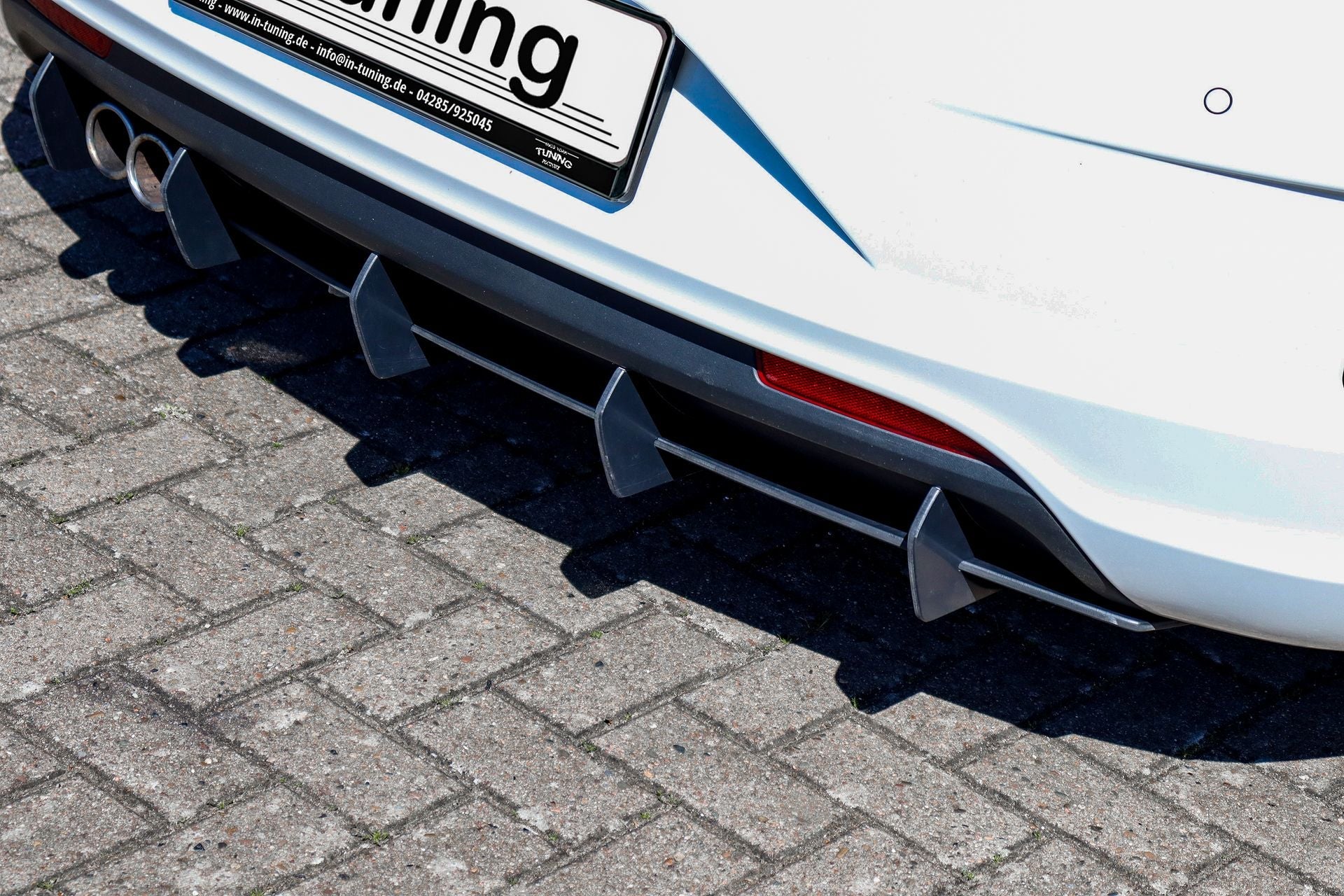 Gefräster Heckansatz mit Finnen passend für VW Scirocco 3 mit R-Line Facelift