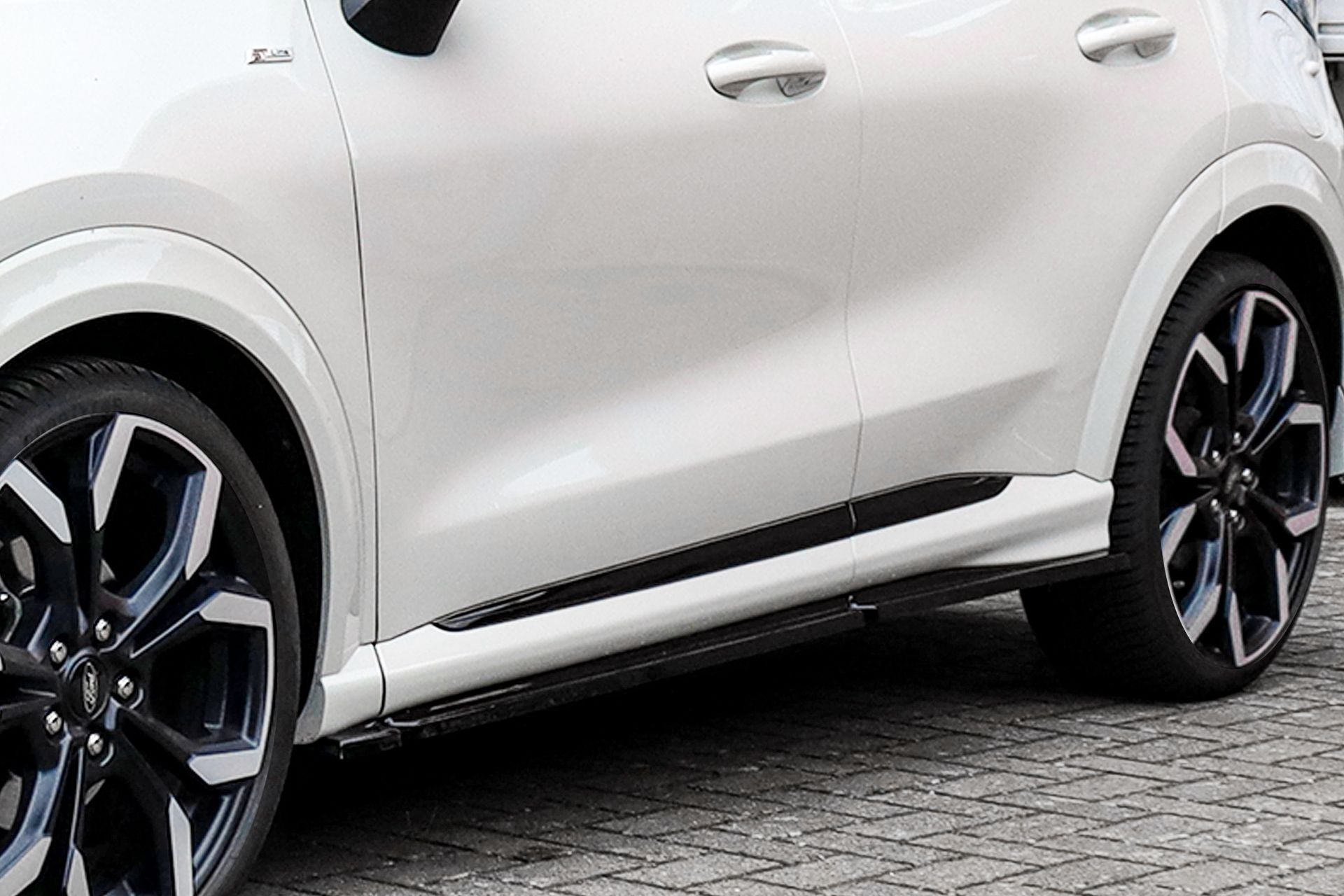 Cup Seitenschweller passend für Ford Puma JSK mit ST-Line + ST