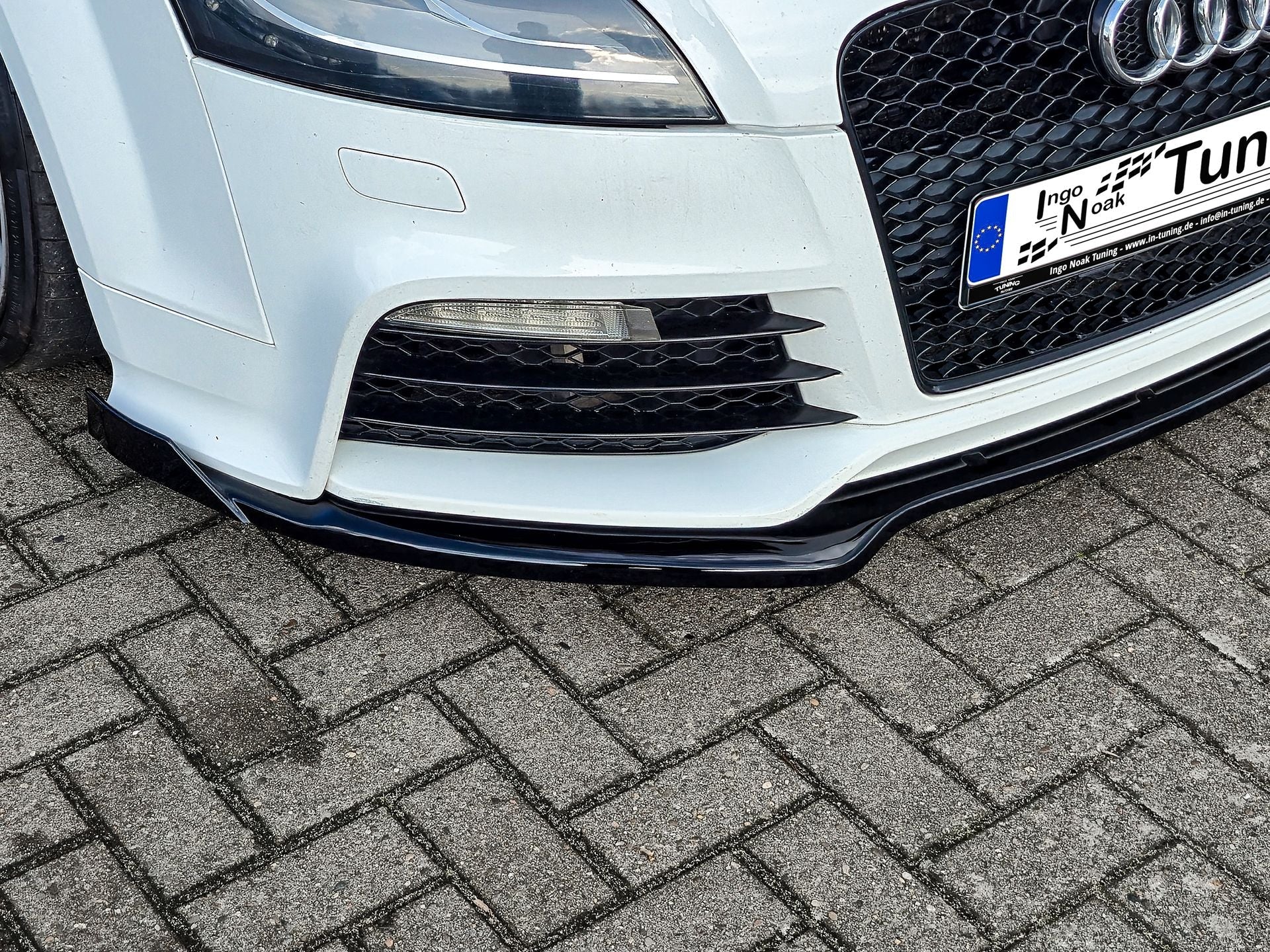 Cup Frontspoilerlippe mit Wings passend für Audi TT RS 8J