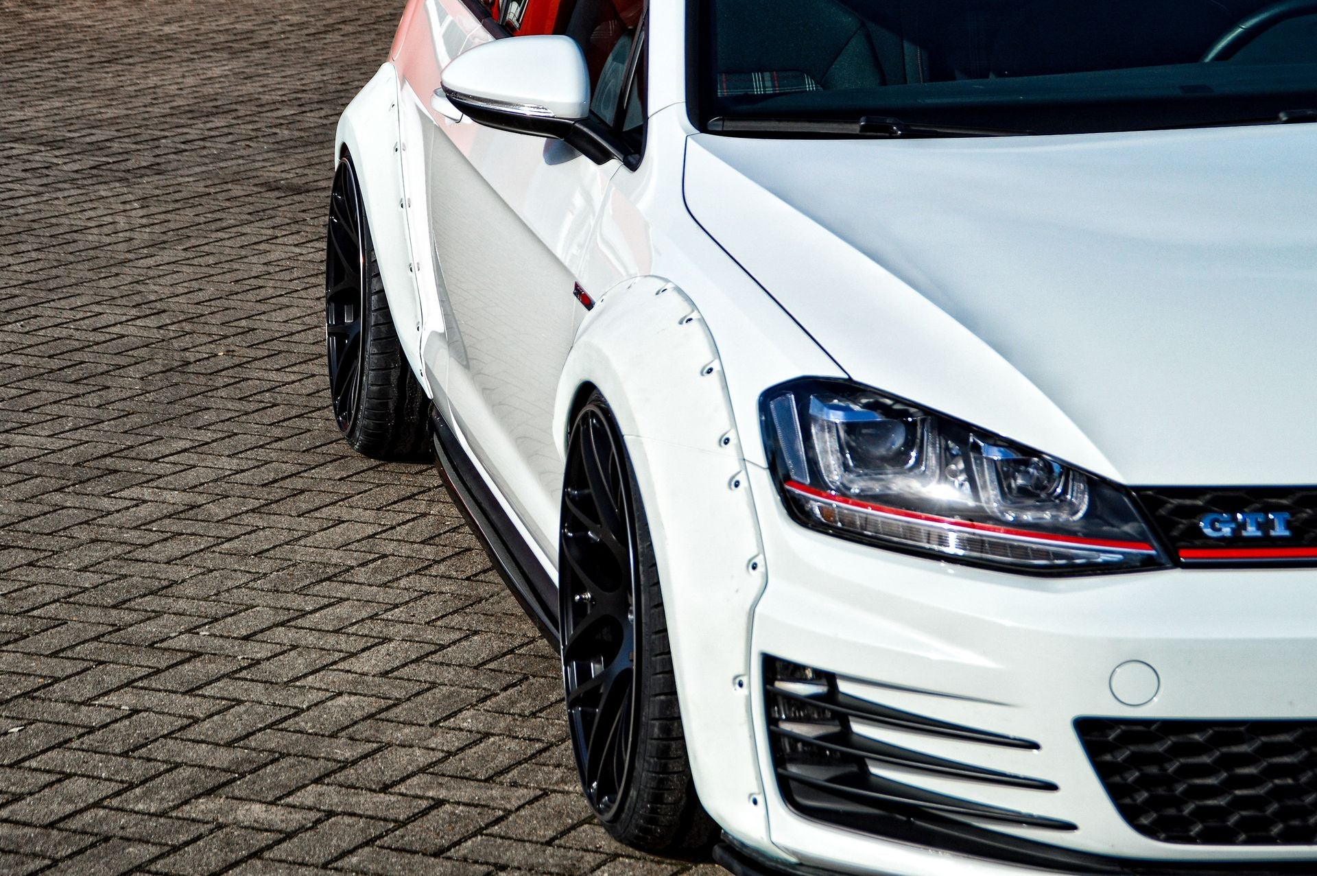 IN Liberty Style Radlaufverbreiterung 4 tlg. passend für VW Golf 7 GTI/GTD