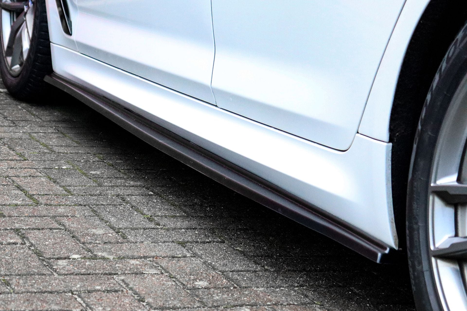 Seitenschweller im Cup Look passend für BMW 5er G30 G31 mit M-Paket