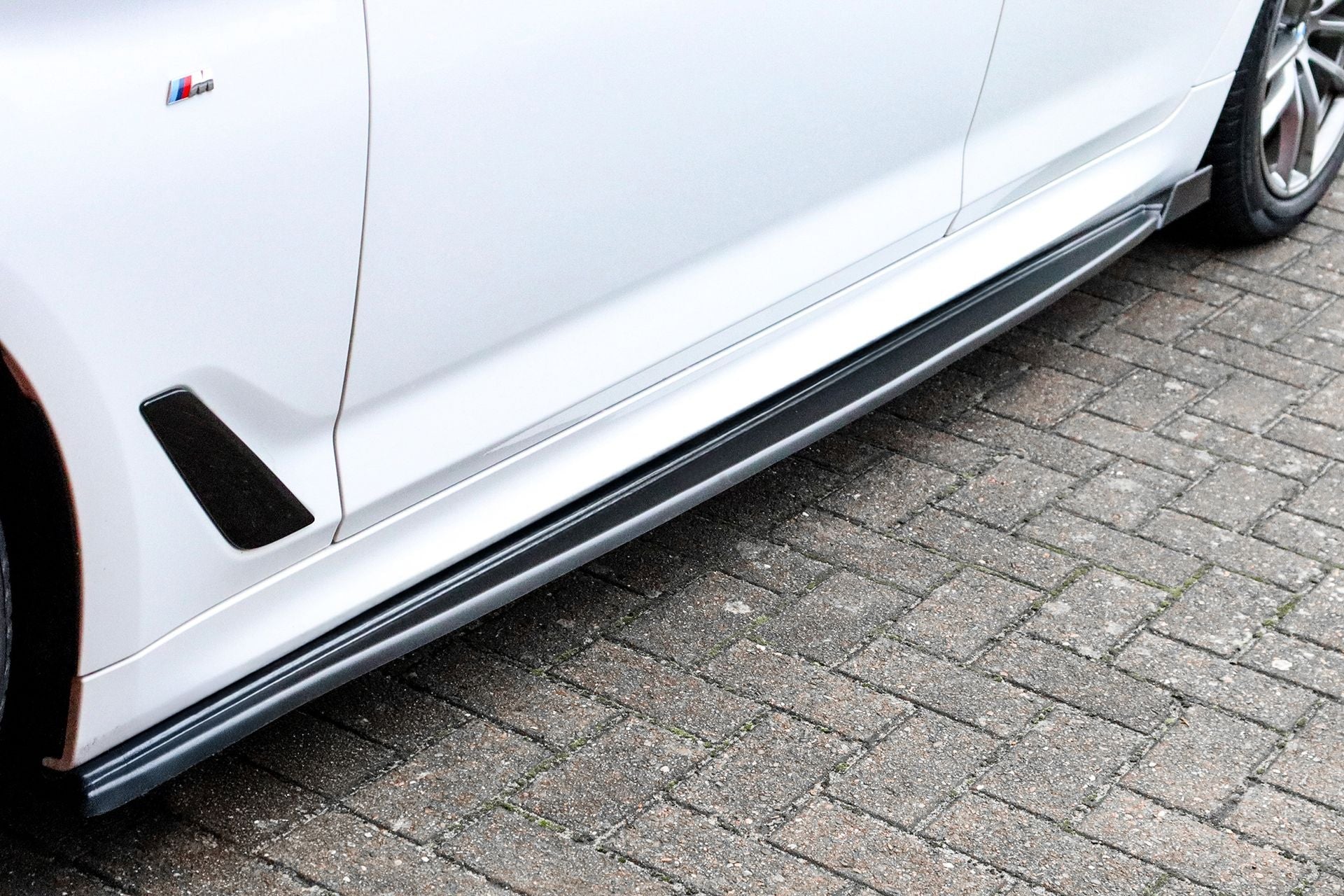 Seitenschweller mit Wings hinten passend für BMW 5er G30 G31 mit M-Paket