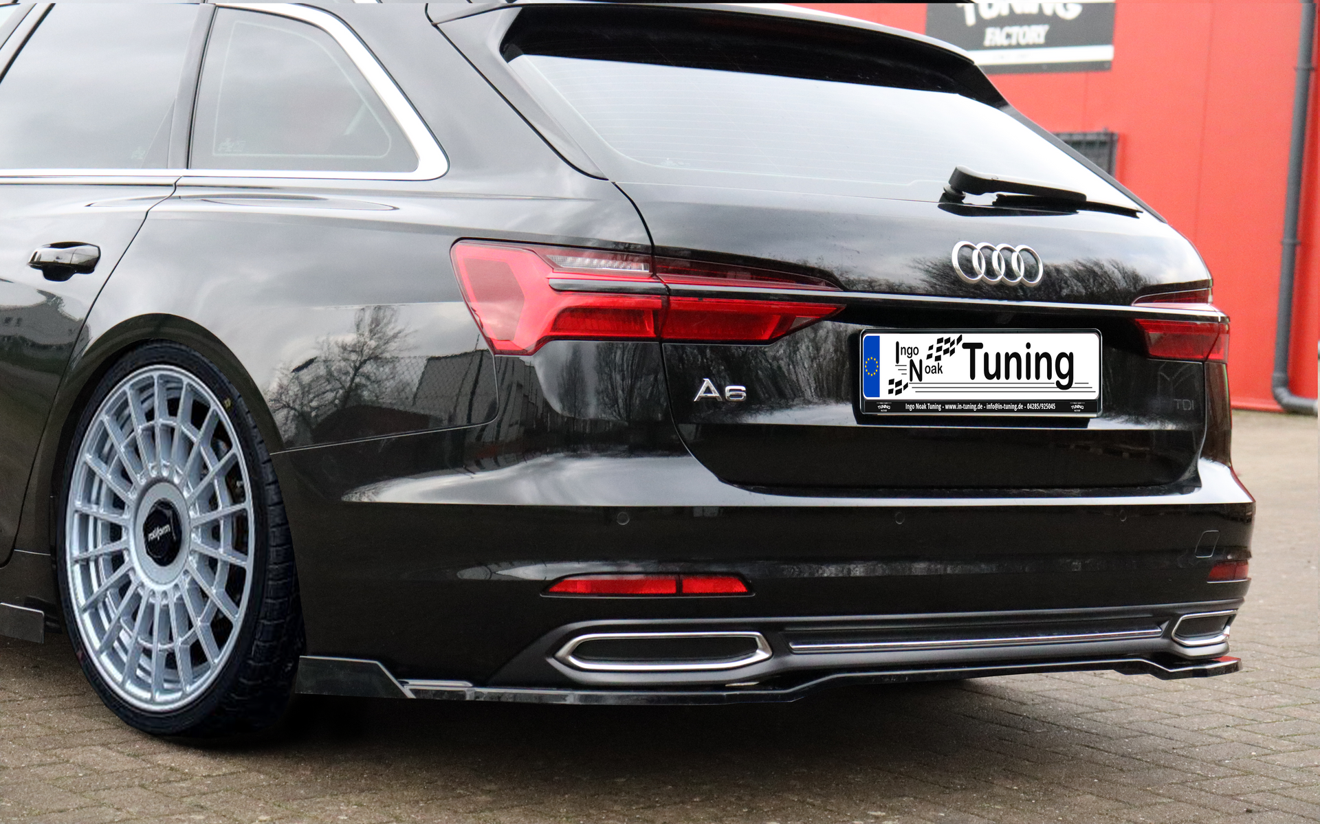 Heckansatz aus ABS mit seitlichem Wing auch für Fahrzeuge mit AHK, passend für Audi A6 C8 F2