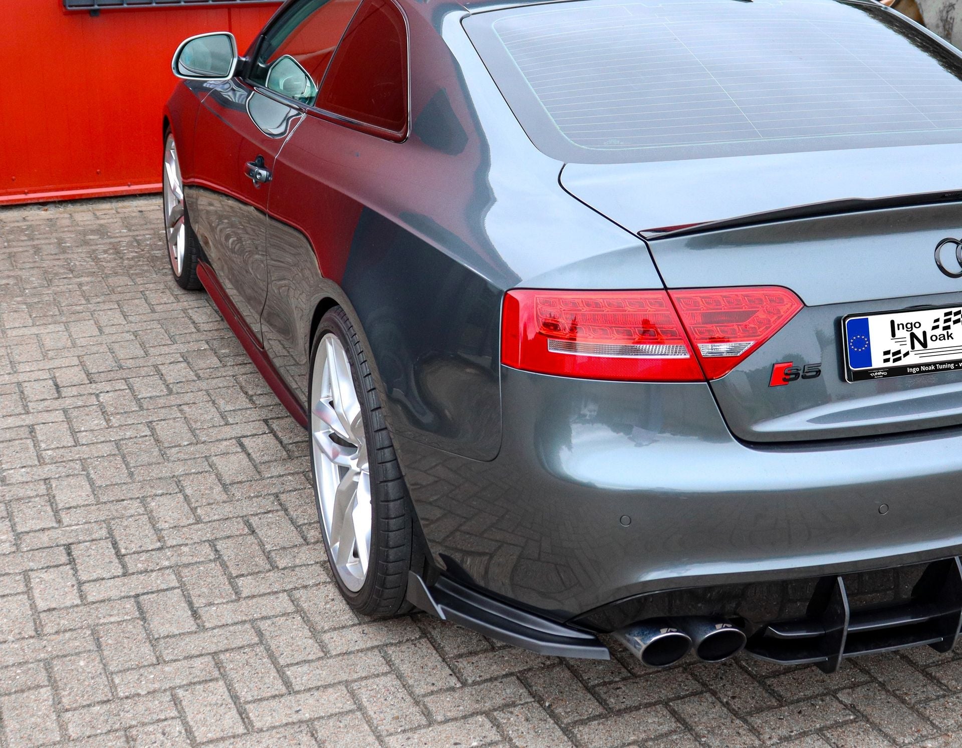 Heckansatz Seitenteile aus ABS mit Wings passend für Audi A5 B8 nur für Cabrio/Coupe