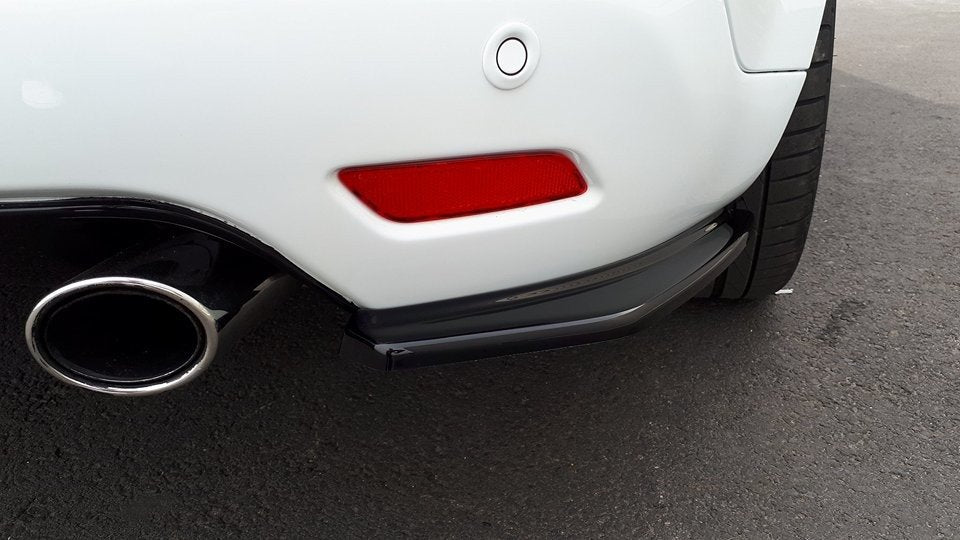 Heck Ansatz Flaps Diffusor für Ford S-Max Titanium Mk1 FL Carbon Look