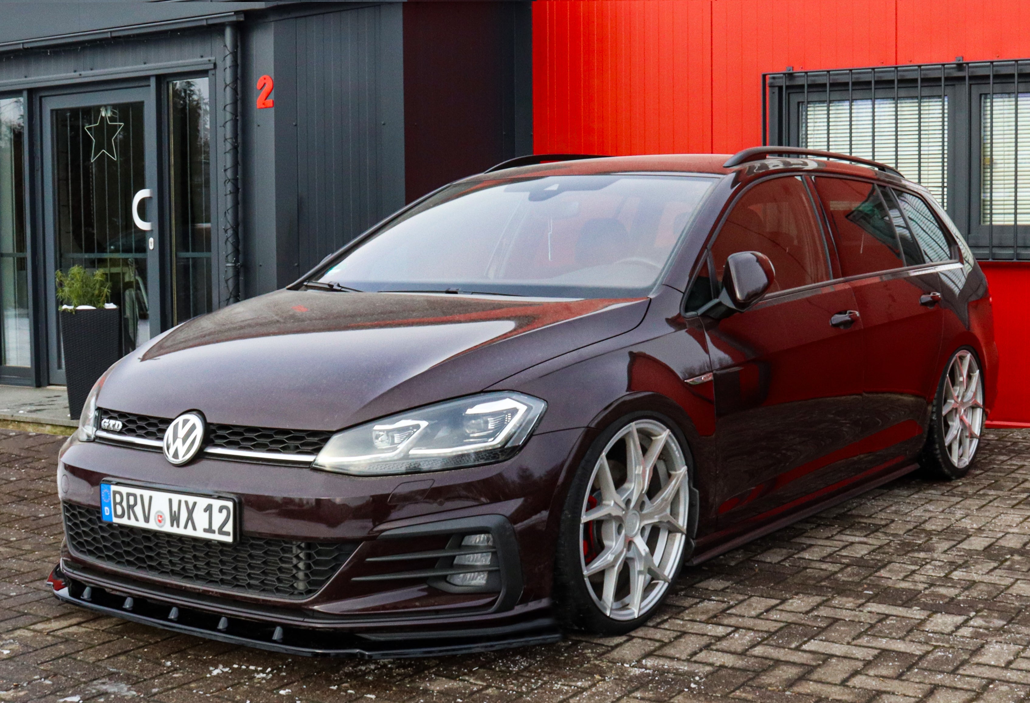 Cup Frontspoilerlippe passend für VW Golf 7 GTI + GTD AU Facelift