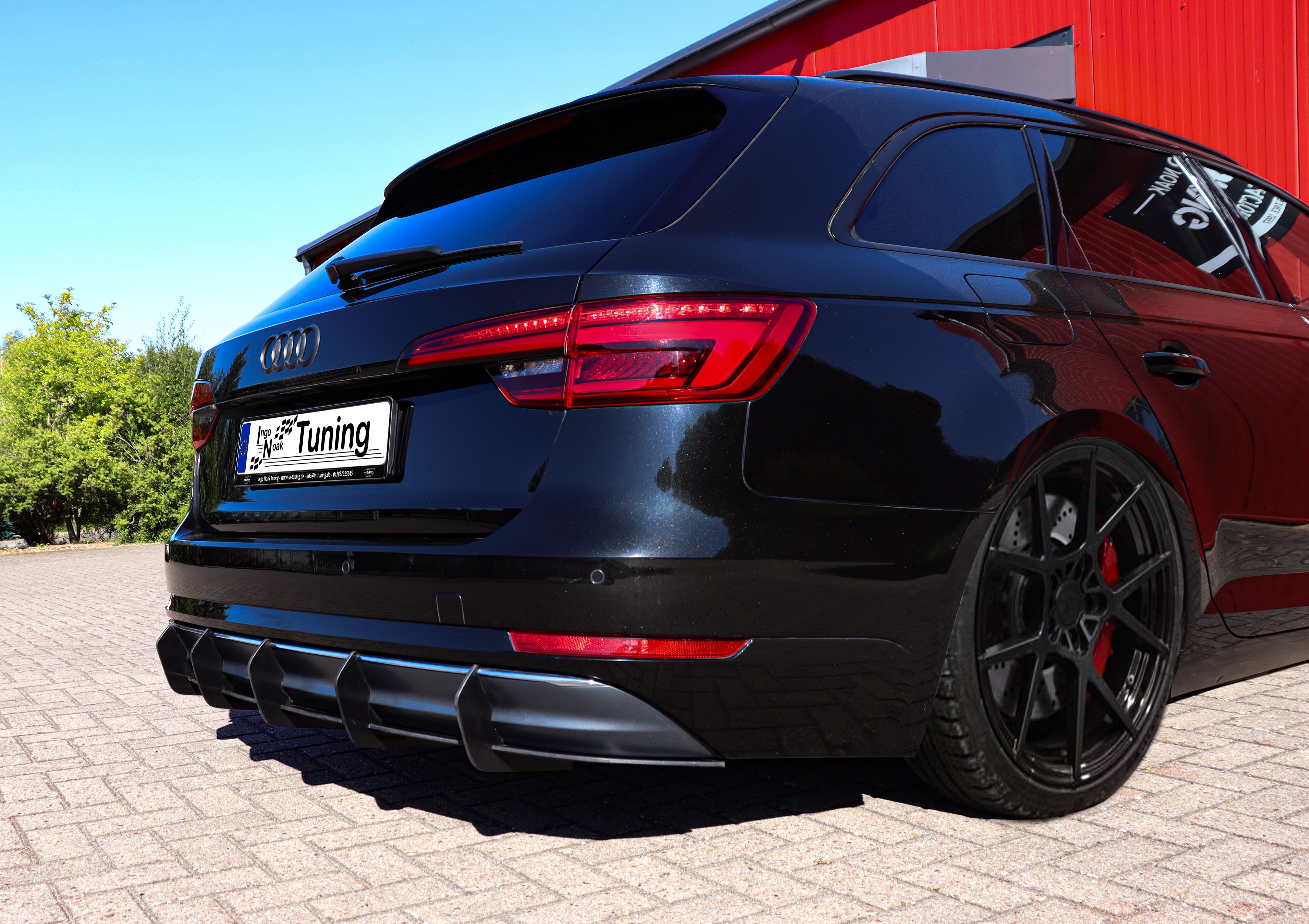 Gefräster Heckansatz aus ABS passend für Audi A4 B9 Vorfacelift Endrohr links