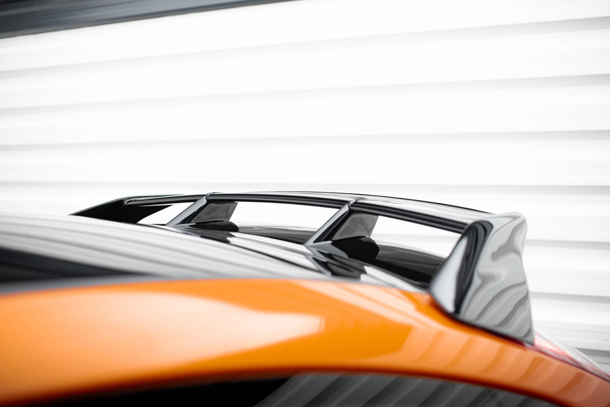 Maxton Design - Dachspoiler für Ford Focus Mk2 / Mk2 FL < RS Look > - Aerowerk.