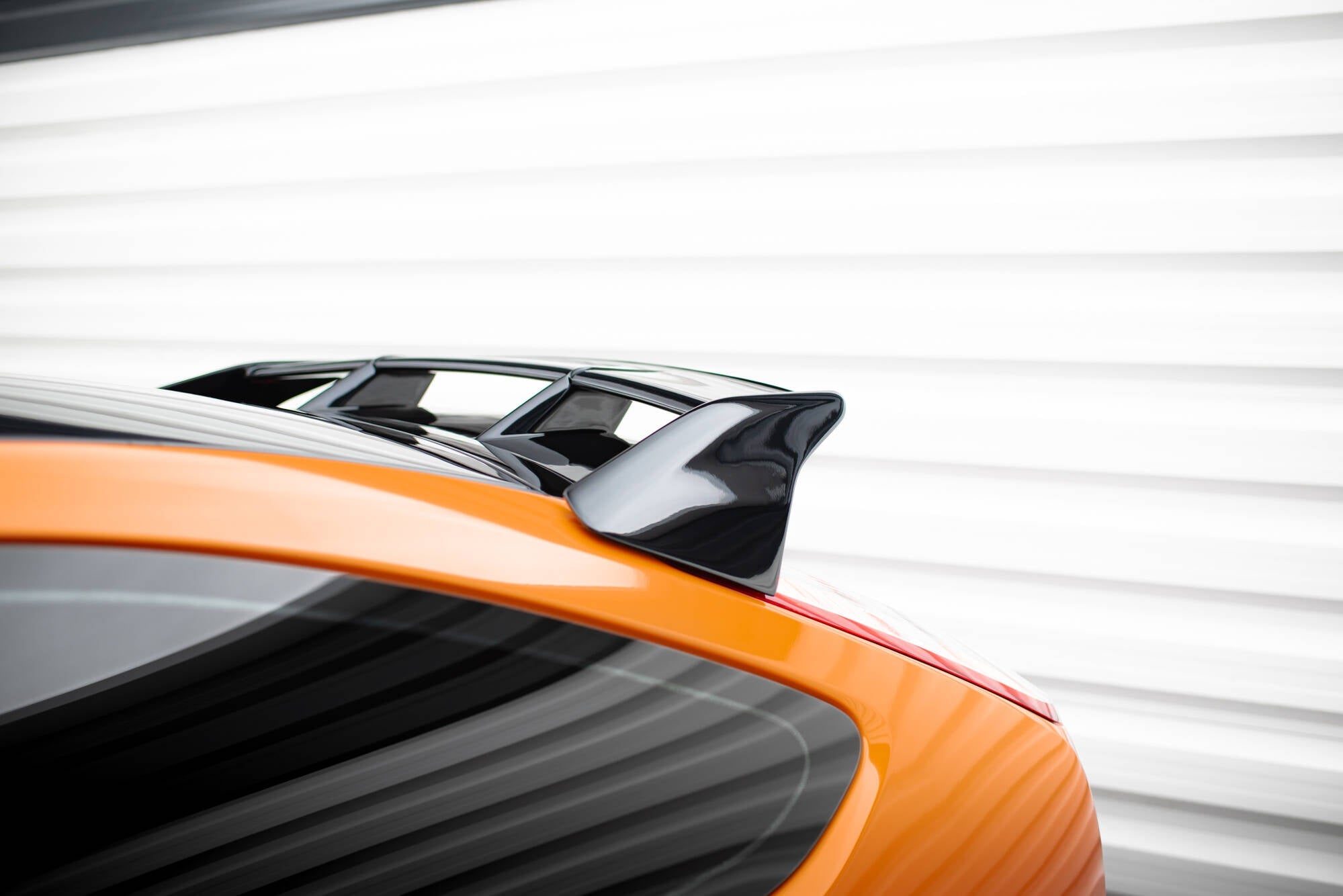 Maxton Design - Dachspoiler für Ford Focus Mk2 / Mk2 FL < RS Look > - Aerowerk.