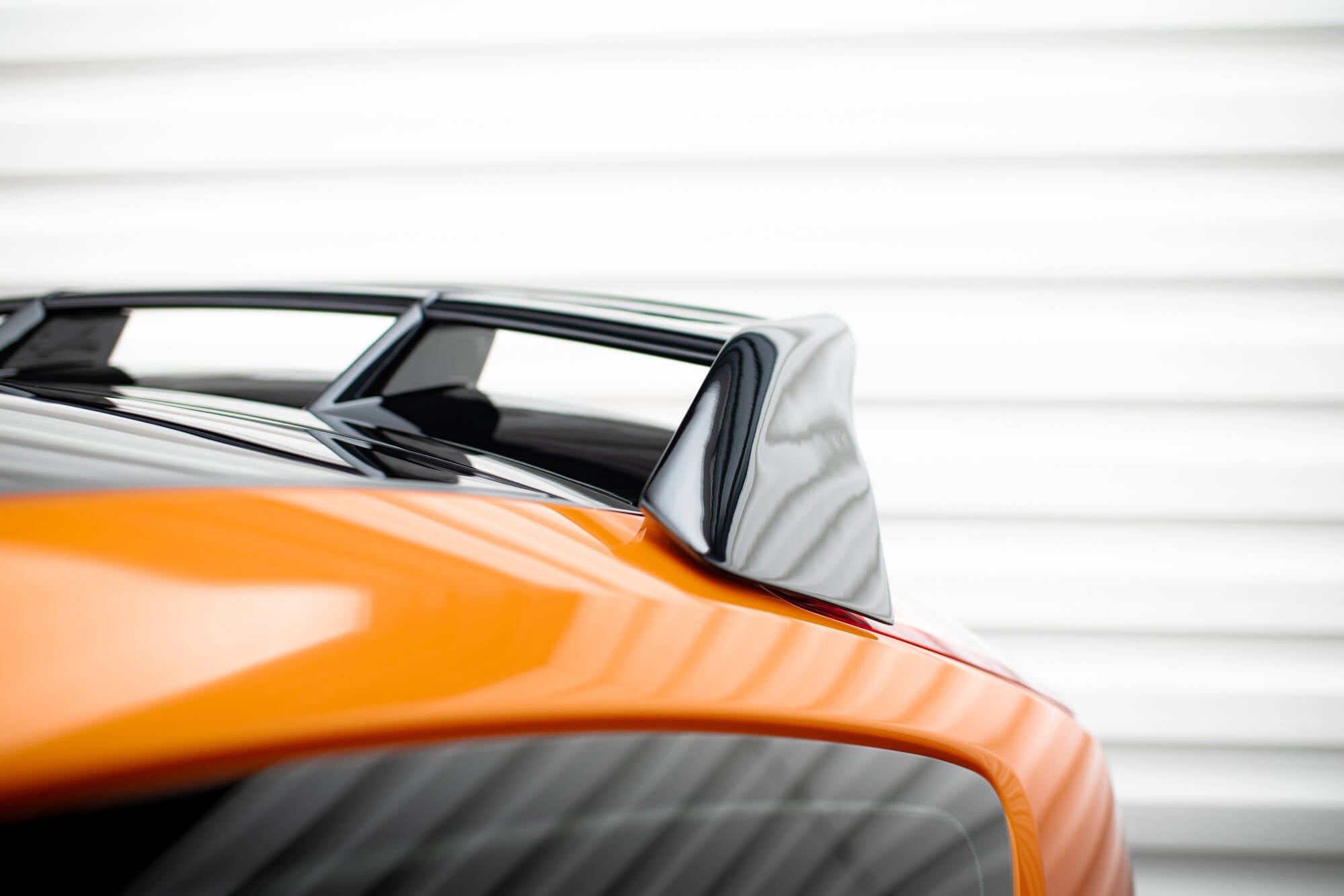 Maxton Design - Dachspoiler für Ford Focus Mk2 / Mk2 FL < RS Look > - Aerowerk.