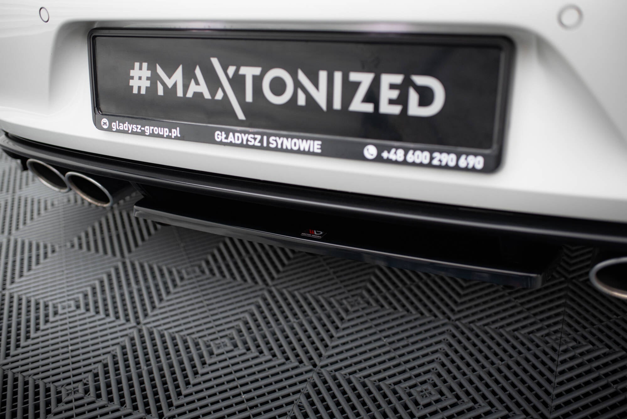Maxton Design - Diffusor für VW GOLF 7 R im DTM LOOK - Aerowerk.