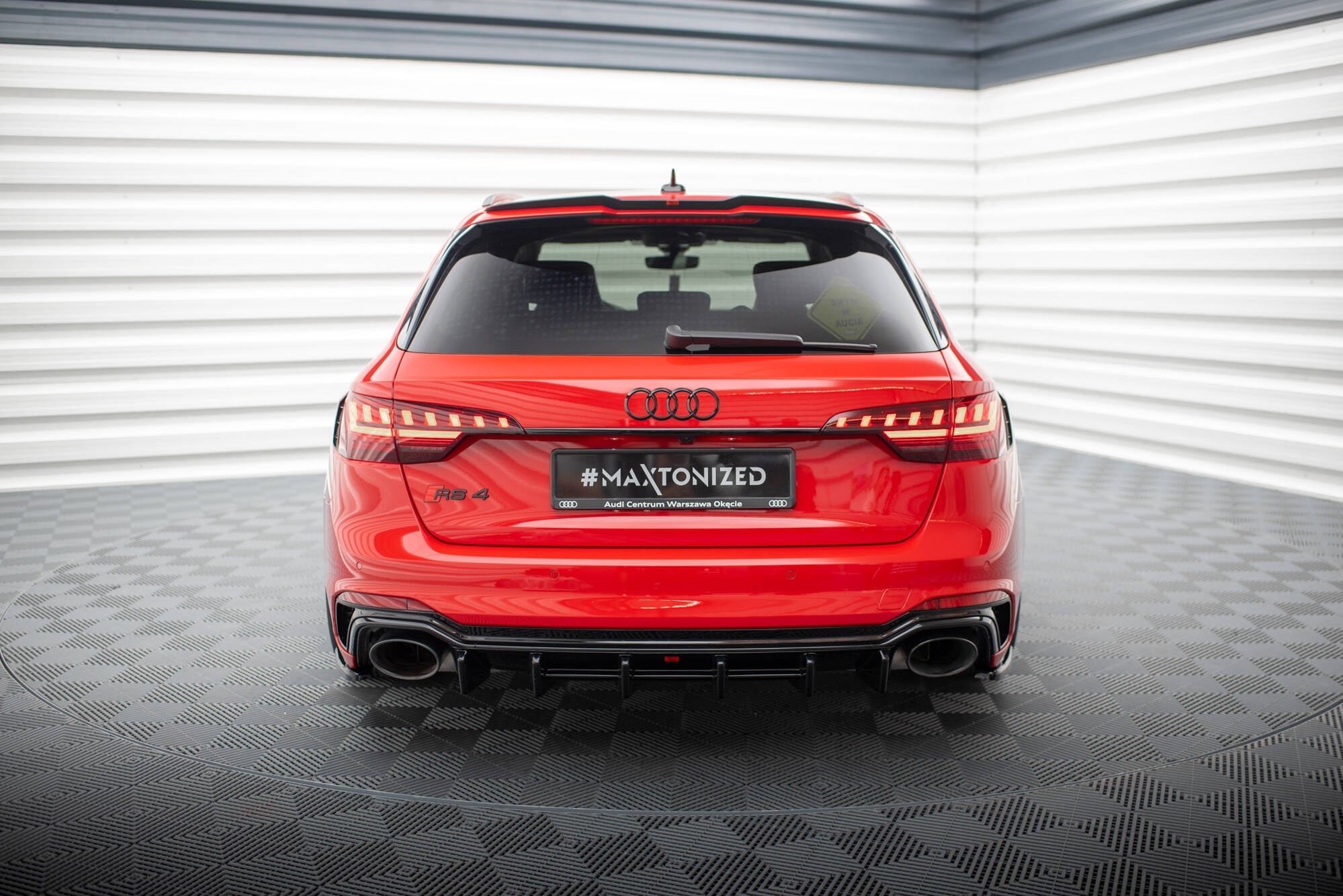 Maxton Design - Diffusor Heck Ansatz für Audi RS4 B9 / B9 Facelift - Aerowerk.