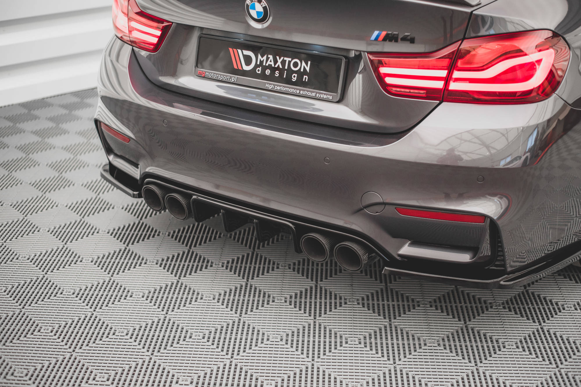Maxton Design - Diffusor Heck Ansatz für BMW M4 F82 - Aerowerk.