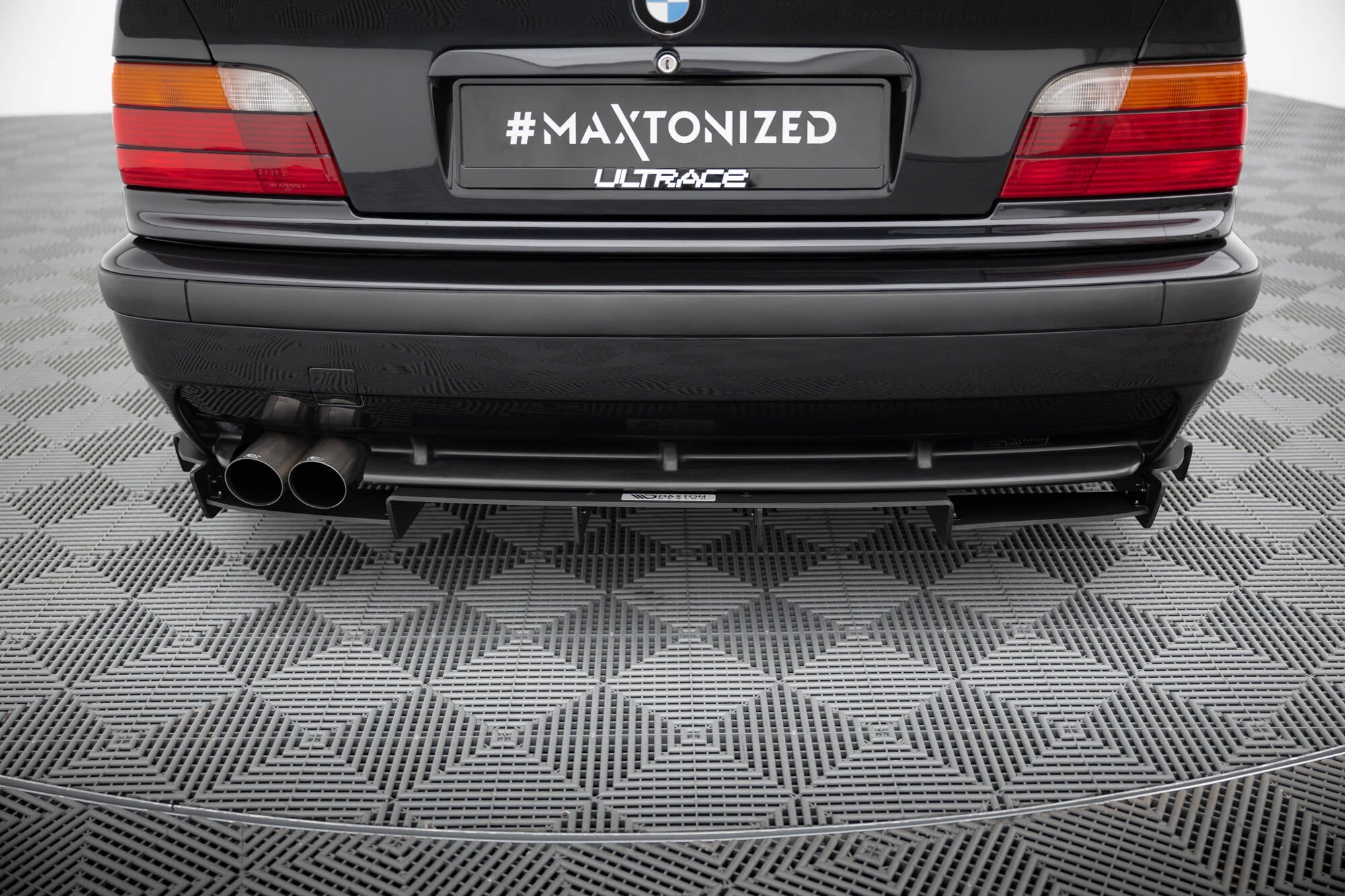 Maxton Design - Diffusor Heck Ansatz für Heckschürze für BMW M3 / 3er M - Paket E36 Coupe - Aerowerk.