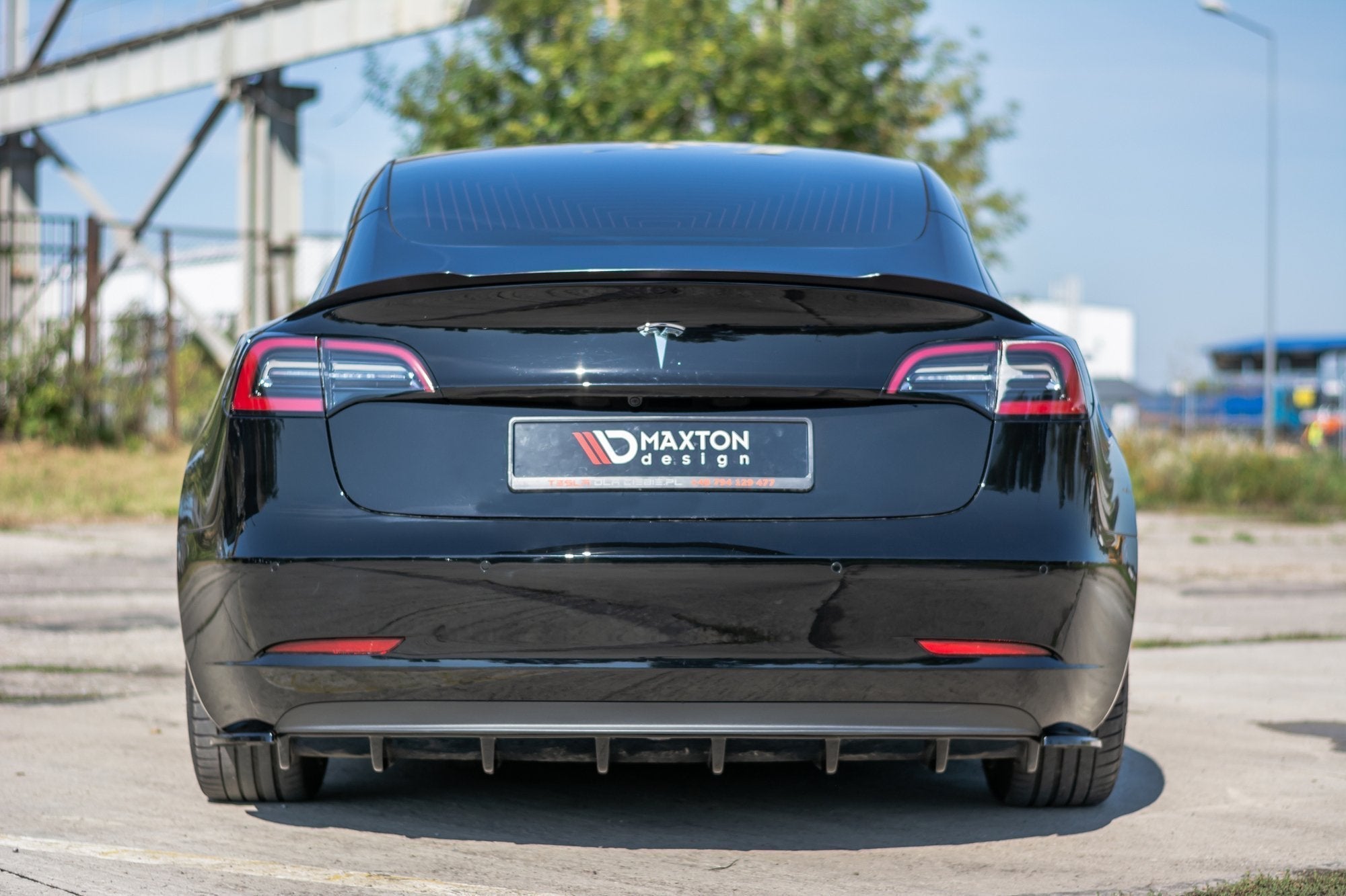 Maxton Design - Diffusor Heck Ansatz für Tesla Model 3 - Aerowerk.