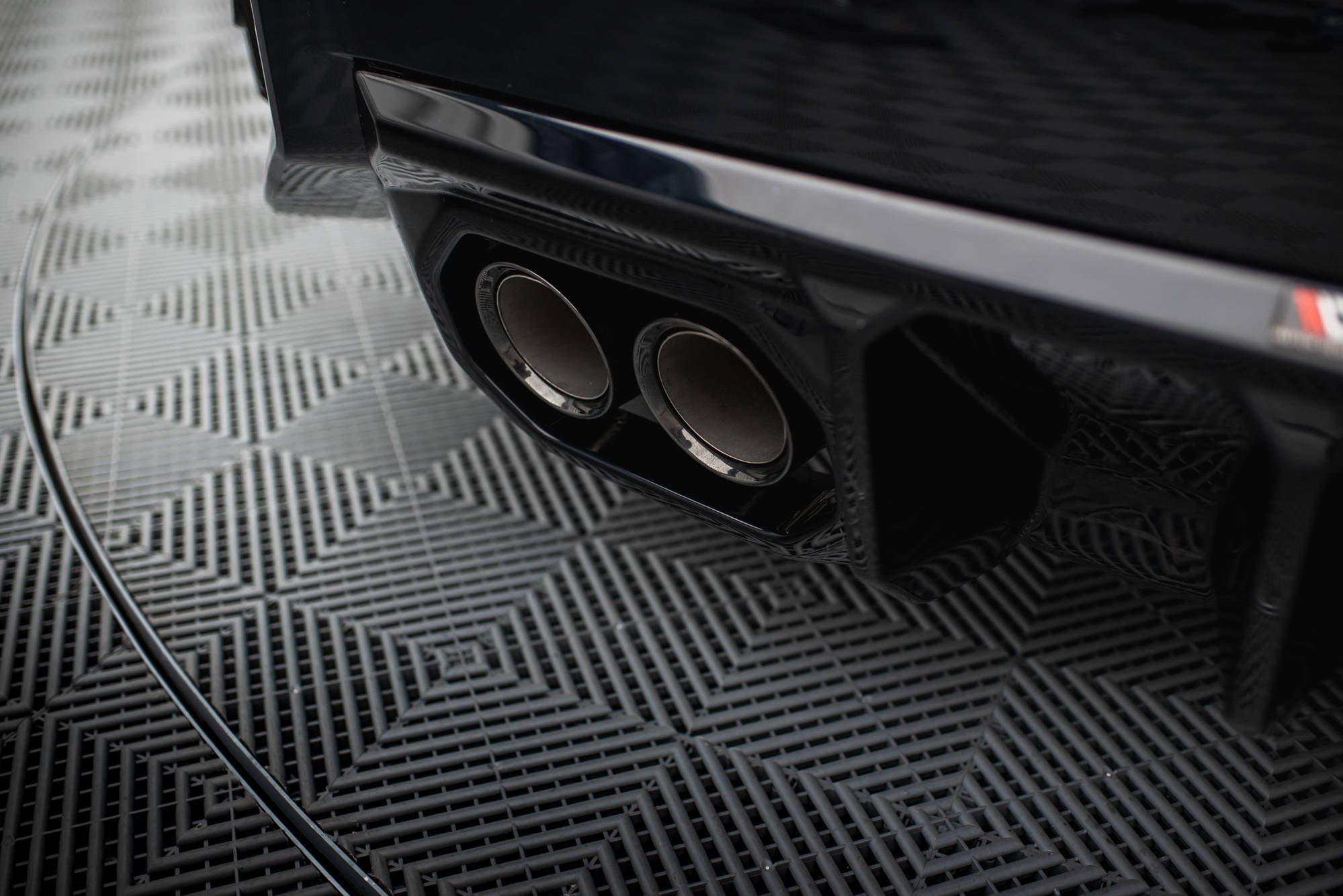 Maxton Design - Diffusor V.2 Heck Ansatz für BMW M2 G87 - Aerowerk.
