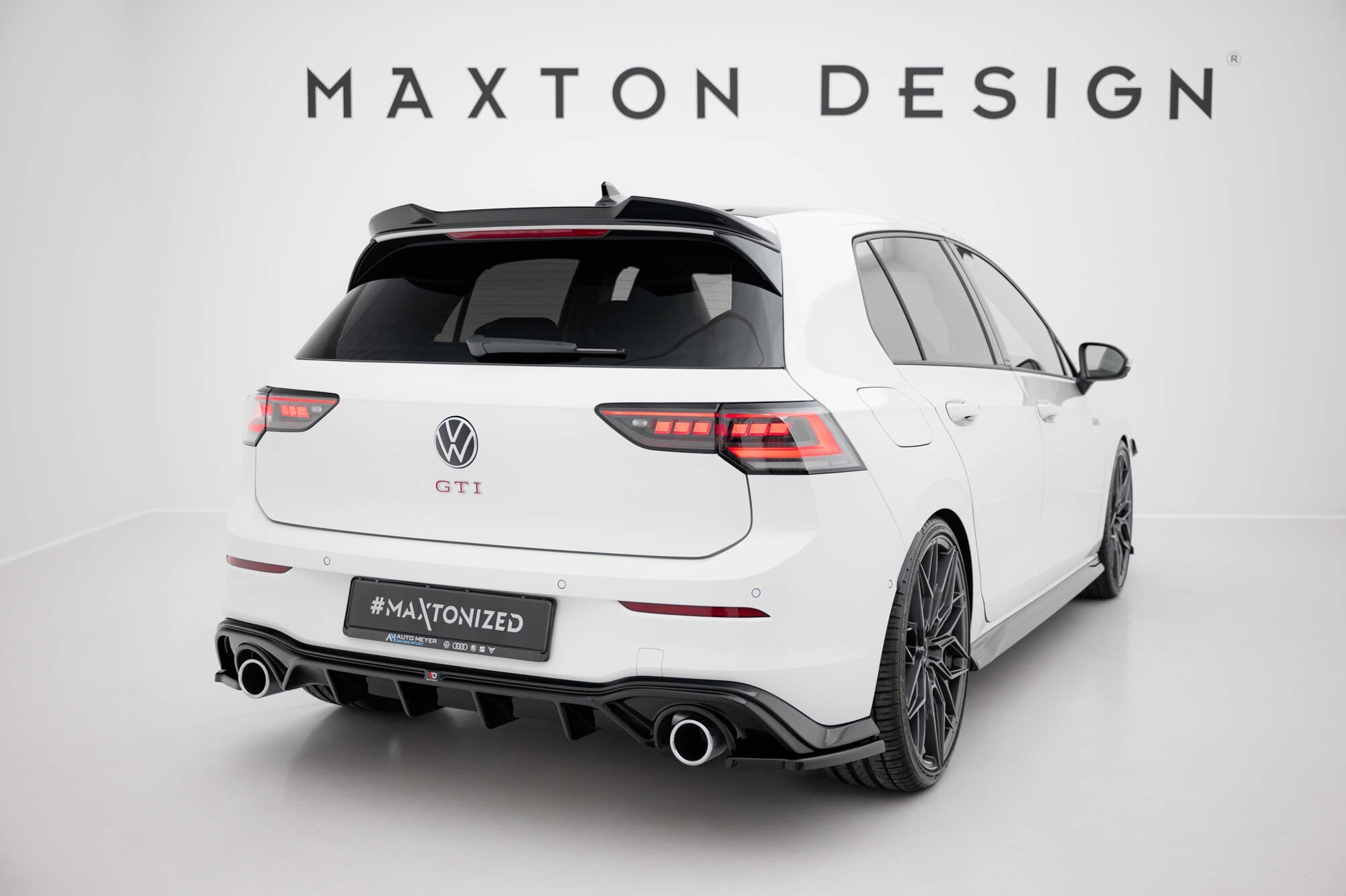 Maxton Design - Diffusor V2 Heck Ansatz für VW Golf GTI Mk8 - Aerowerk.