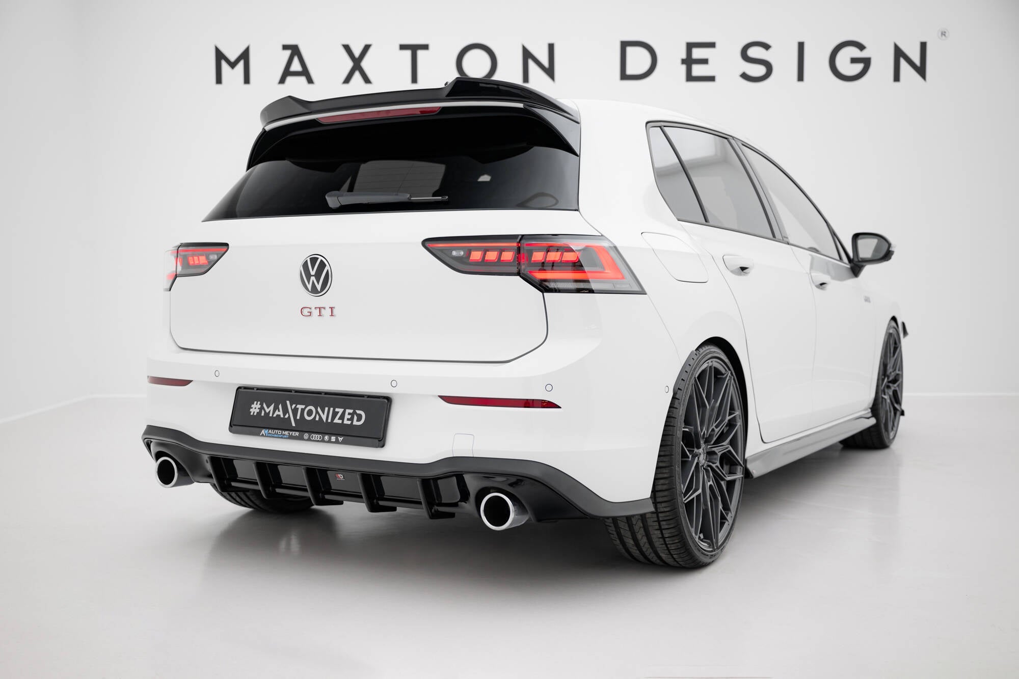 Maxton Design - Diffusor V3 Heck Ansatz für VW Golf GTI Mk8 - Aerowerk.
