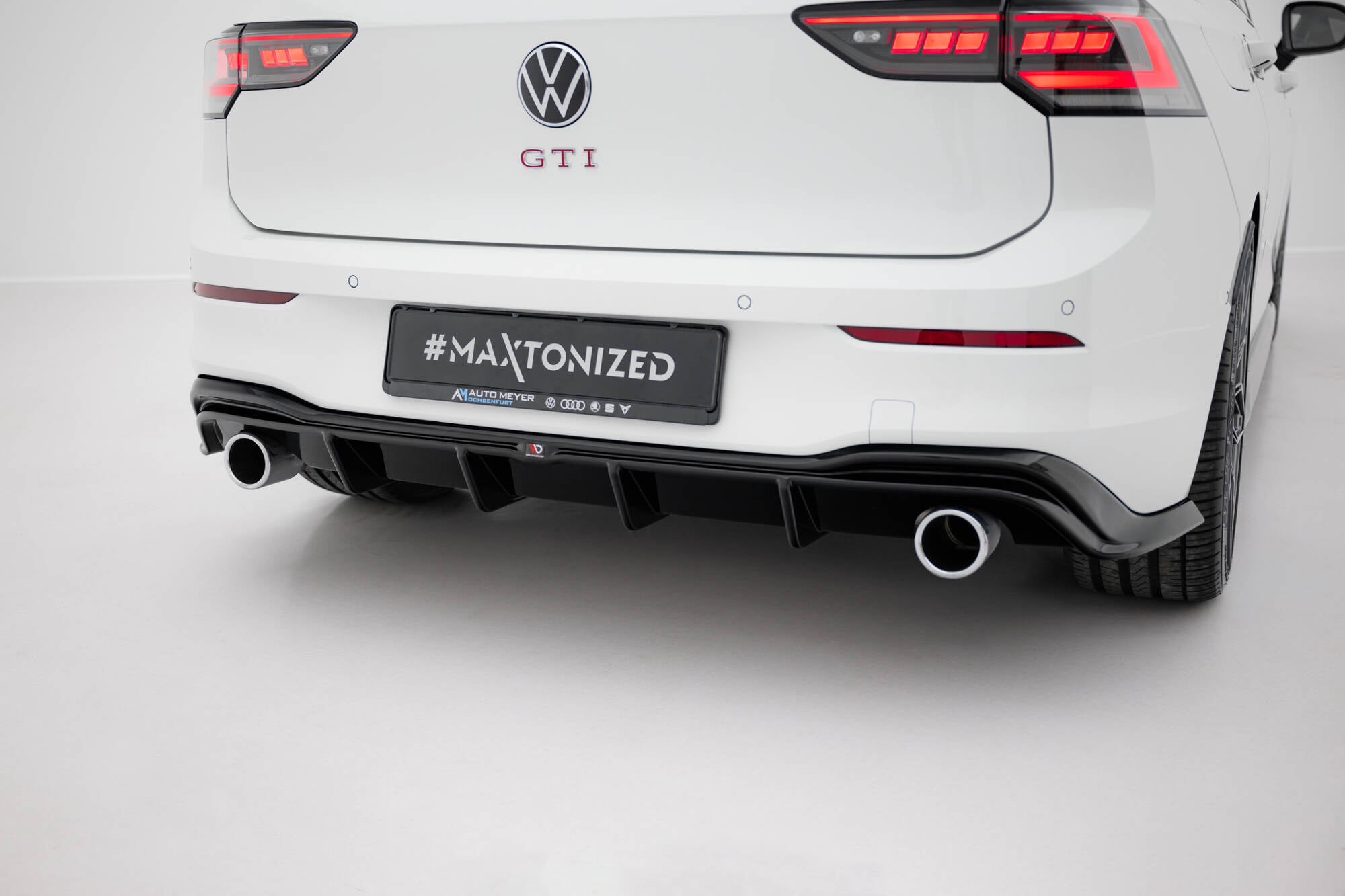 Maxton Design - Diffusor V4 Heck Ansatz für VW Golf GTI Mk8 - Aerowerk.