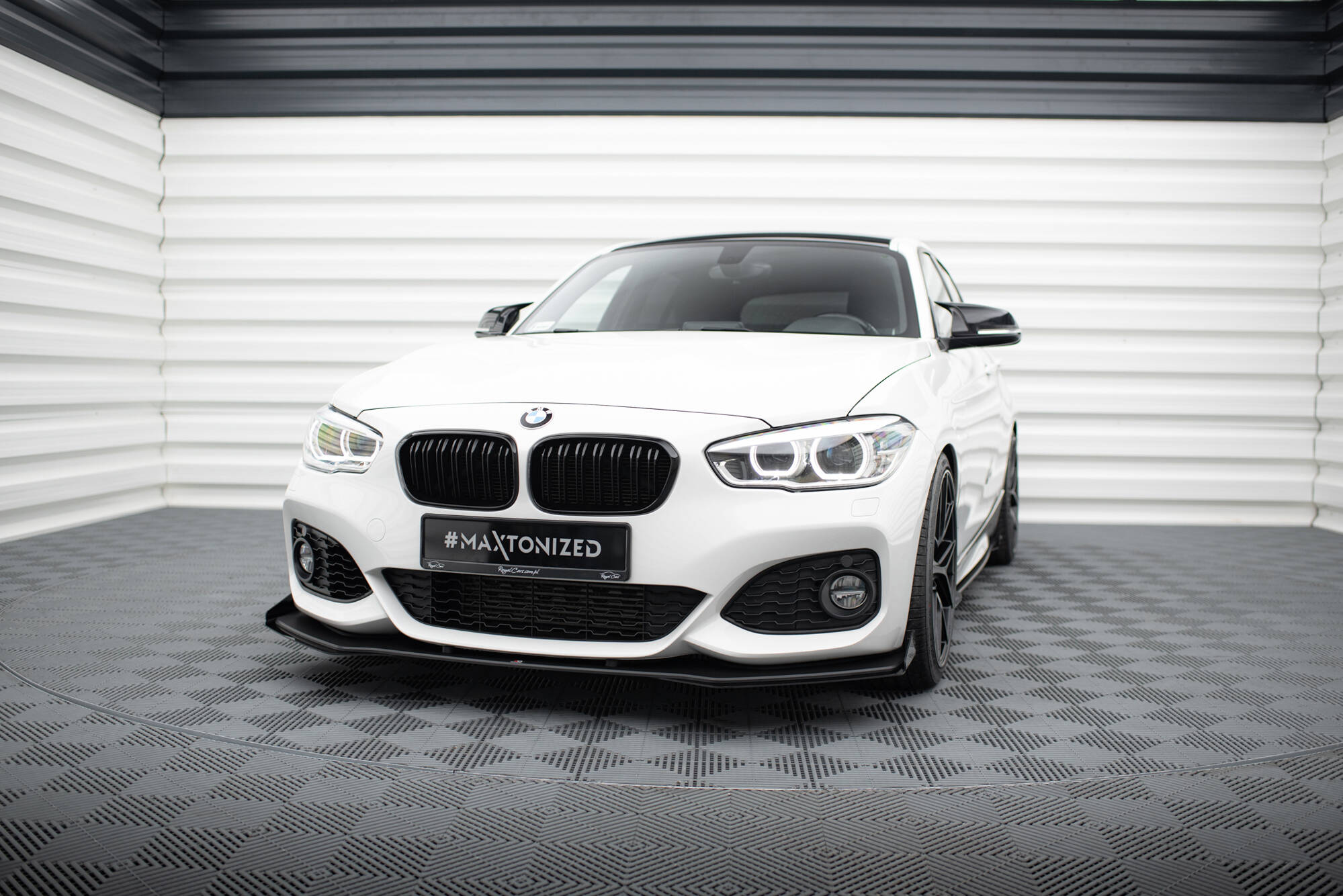 Maxton Design - Flaps für BMW 1er F20 M - Paket Facelift / M140i - Aerowerk.