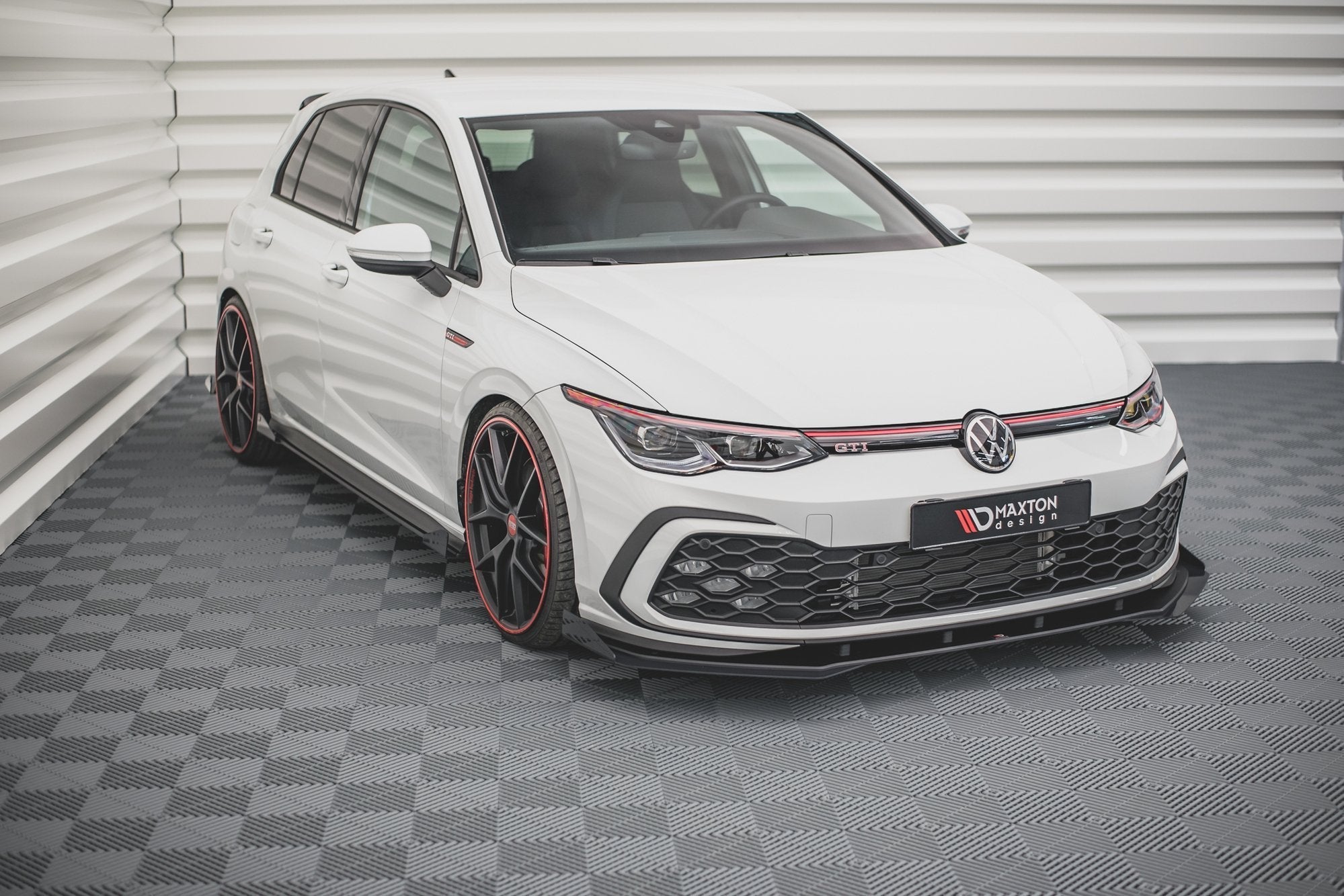 Maxton Design - Flaps für VW Golf GTI / GTE / GTD / R - Line Mk8 - Aerowerk.