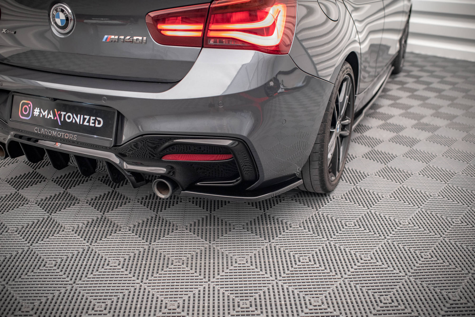 Maxton Design - Flaps Heckansatz Diffusor für BMW 1er F20 Facelift M - power - Aerowerk.