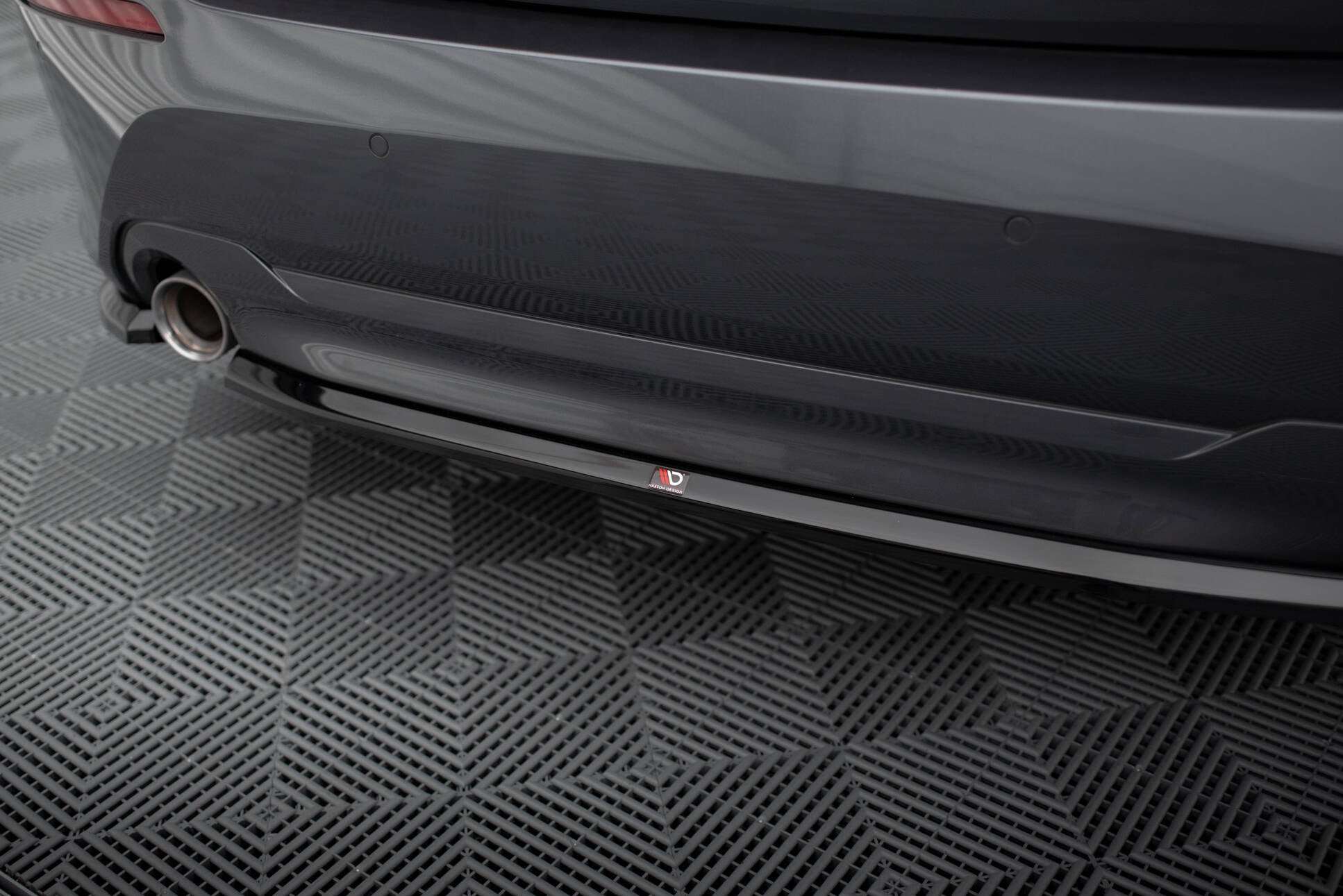 Maxton Design - Flaps Heckansatz Diffusor für BMW 1er F40 - Aerowerk.