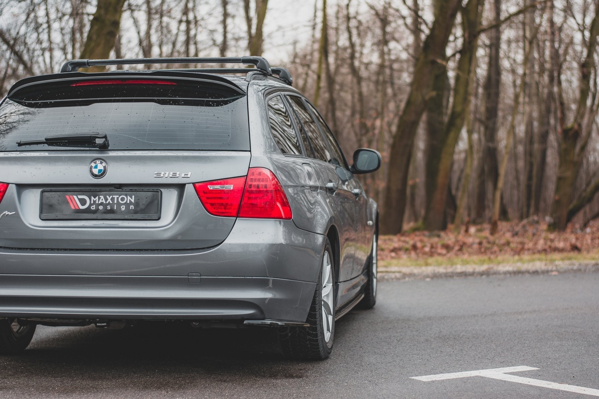 Maxton Design - Flaps Heckansatz Diffusor für BMW 3er E91 Facelift - Aerowerk.