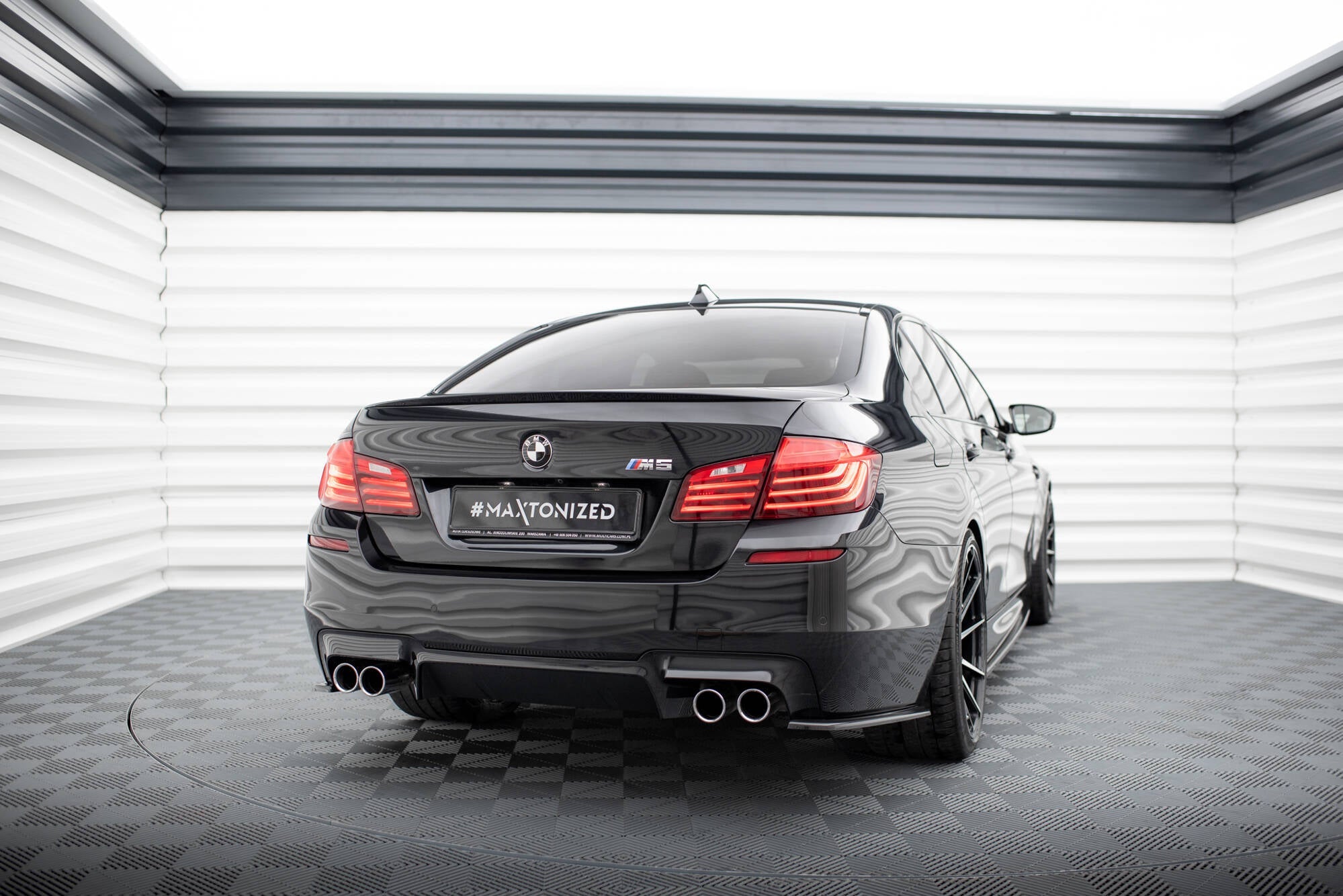 Maxton Design - Flaps Heckansatz Diffusor für BMW M5 F10 - Aerowerk.