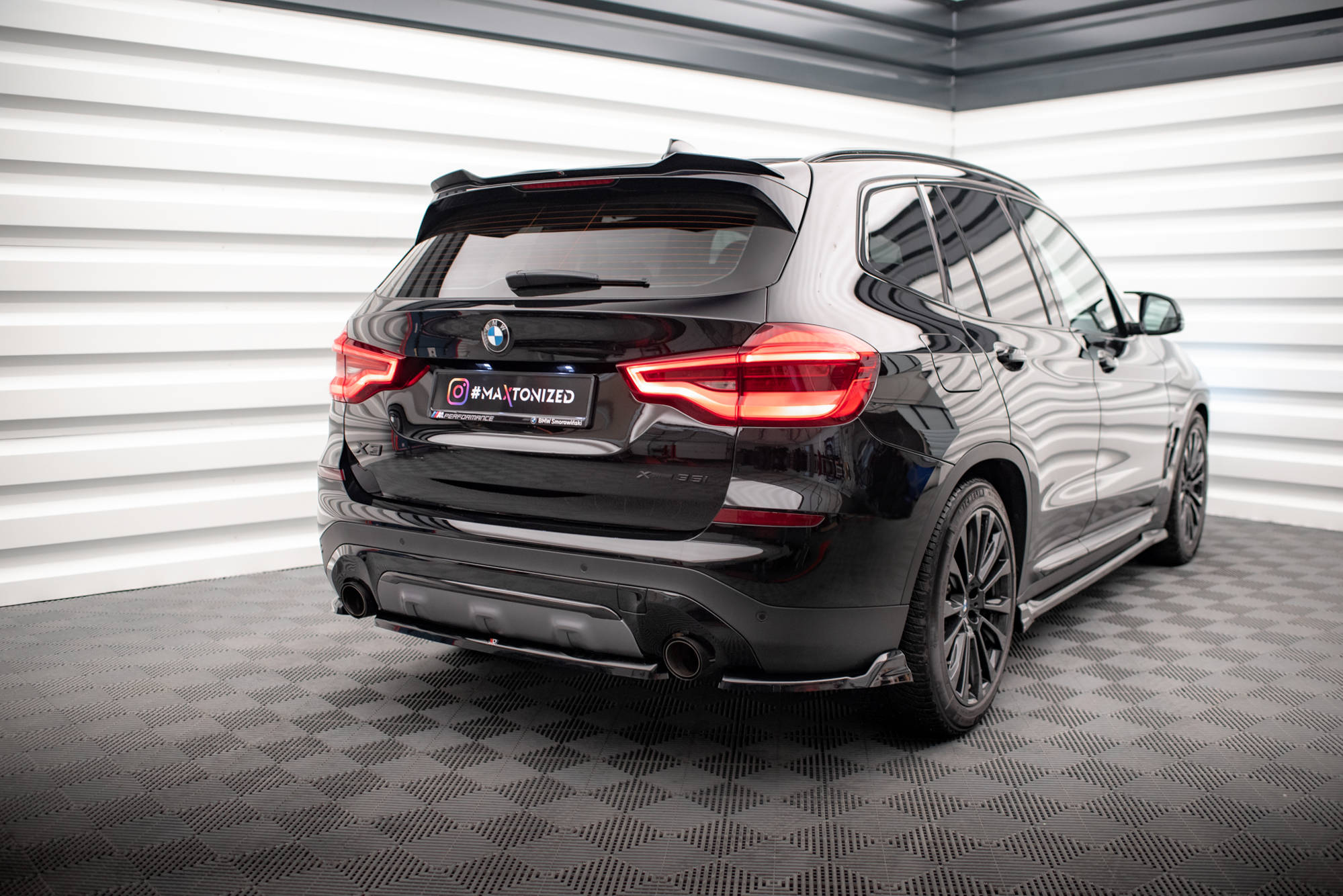 Maxton Design - Flaps Heckansatz Diffusor für BMW X3 G01 - Aerowerk.