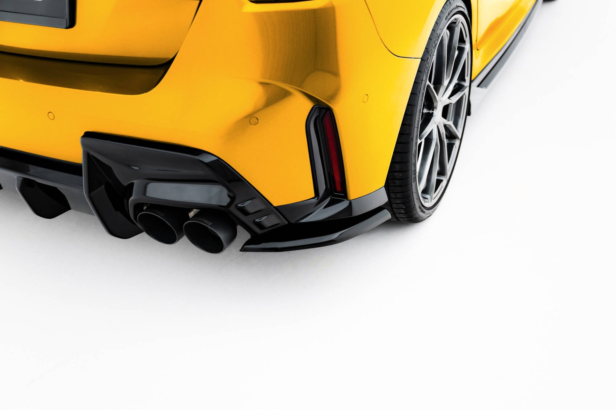 Maxton Design - Flaps Heckansatz V.1 Diffusor für BMW 1er M - Paket F70 - Aerowerk.