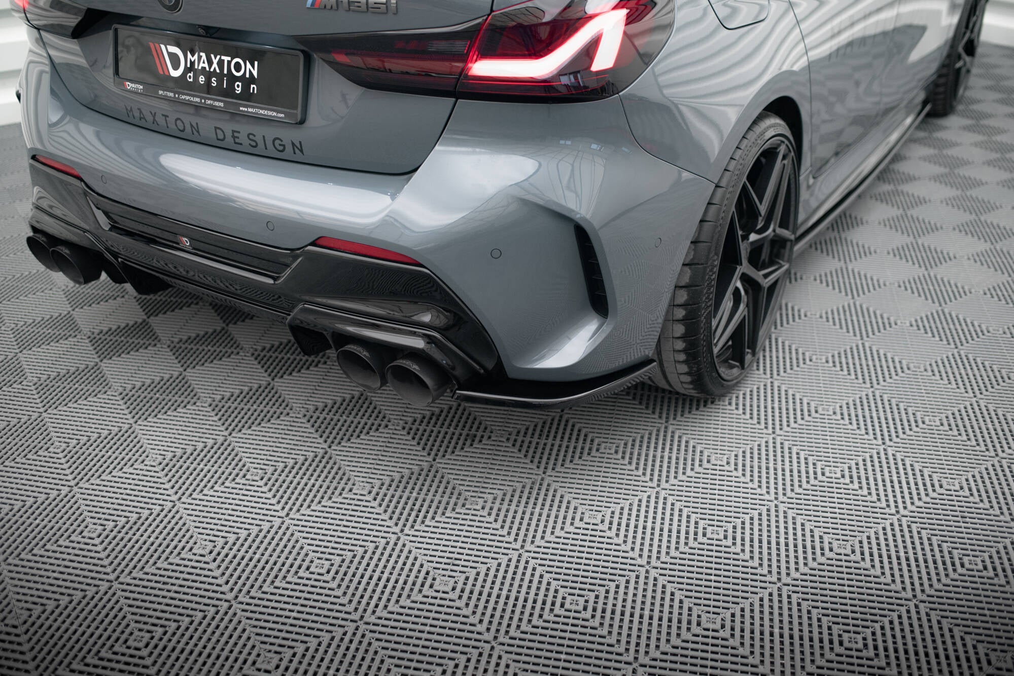 Maxton Design - Flaps Heckansatz V3 Diffusor für BMW 1er F40 M - Paket/ M135i - Aerowerk.