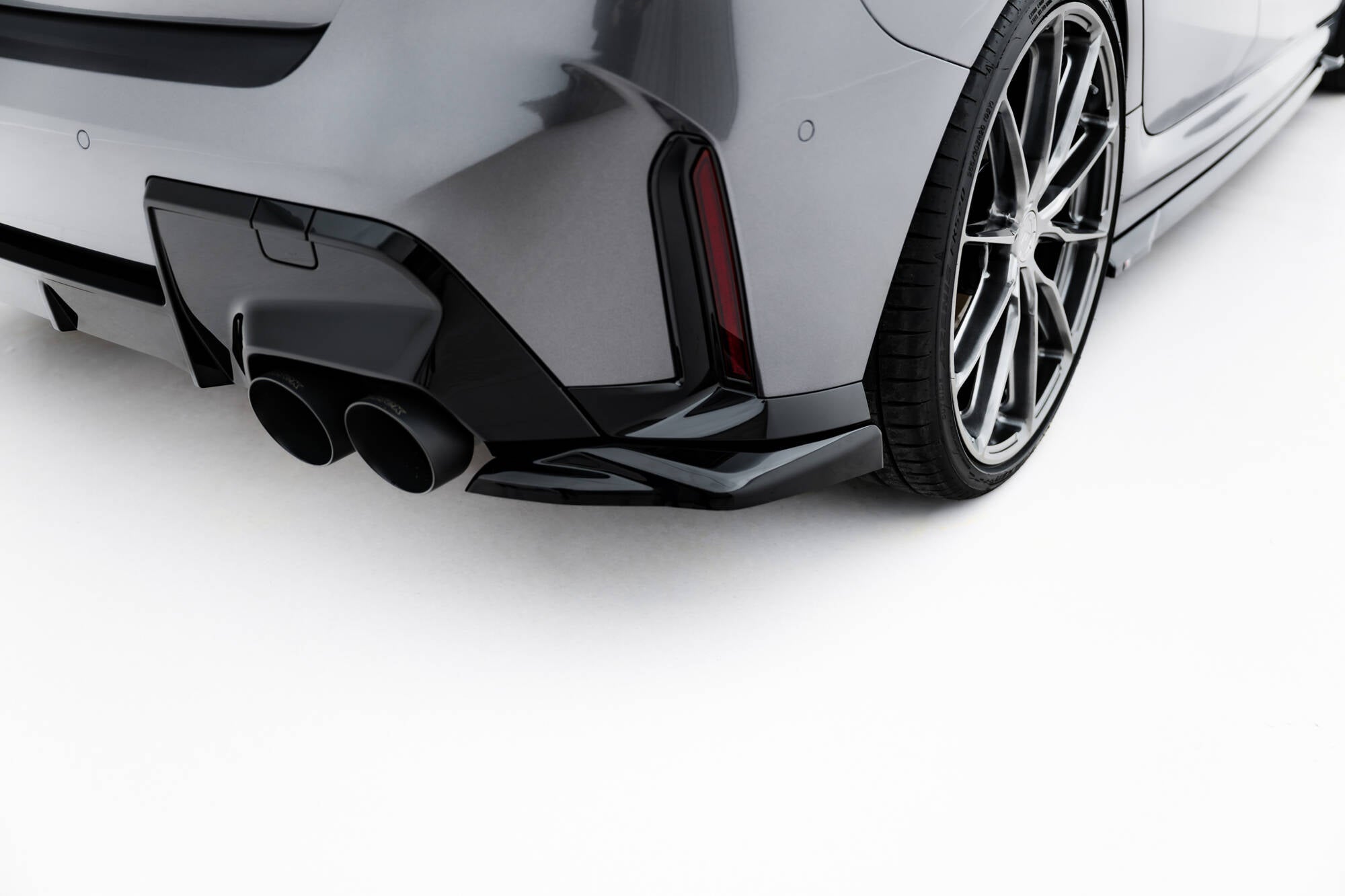 Maxton Design - Flaps Heckansatz V.5 Diffusor für BMW M135i F70 - Aerowerk.