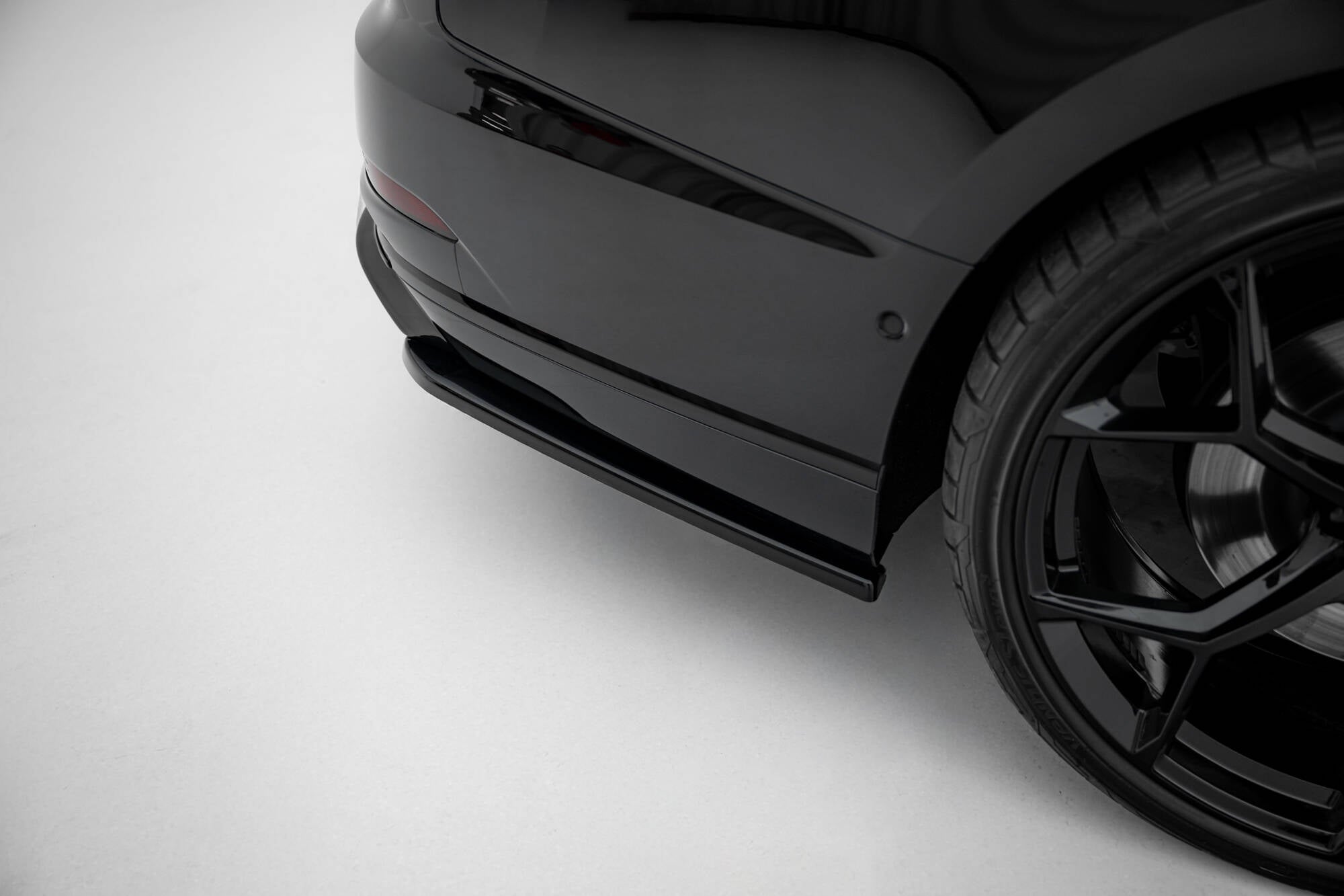 Maxton Design - Flaps V2 Heckansatz Flaps Heckansatz für Audi S8 D5 - Aerowerk.