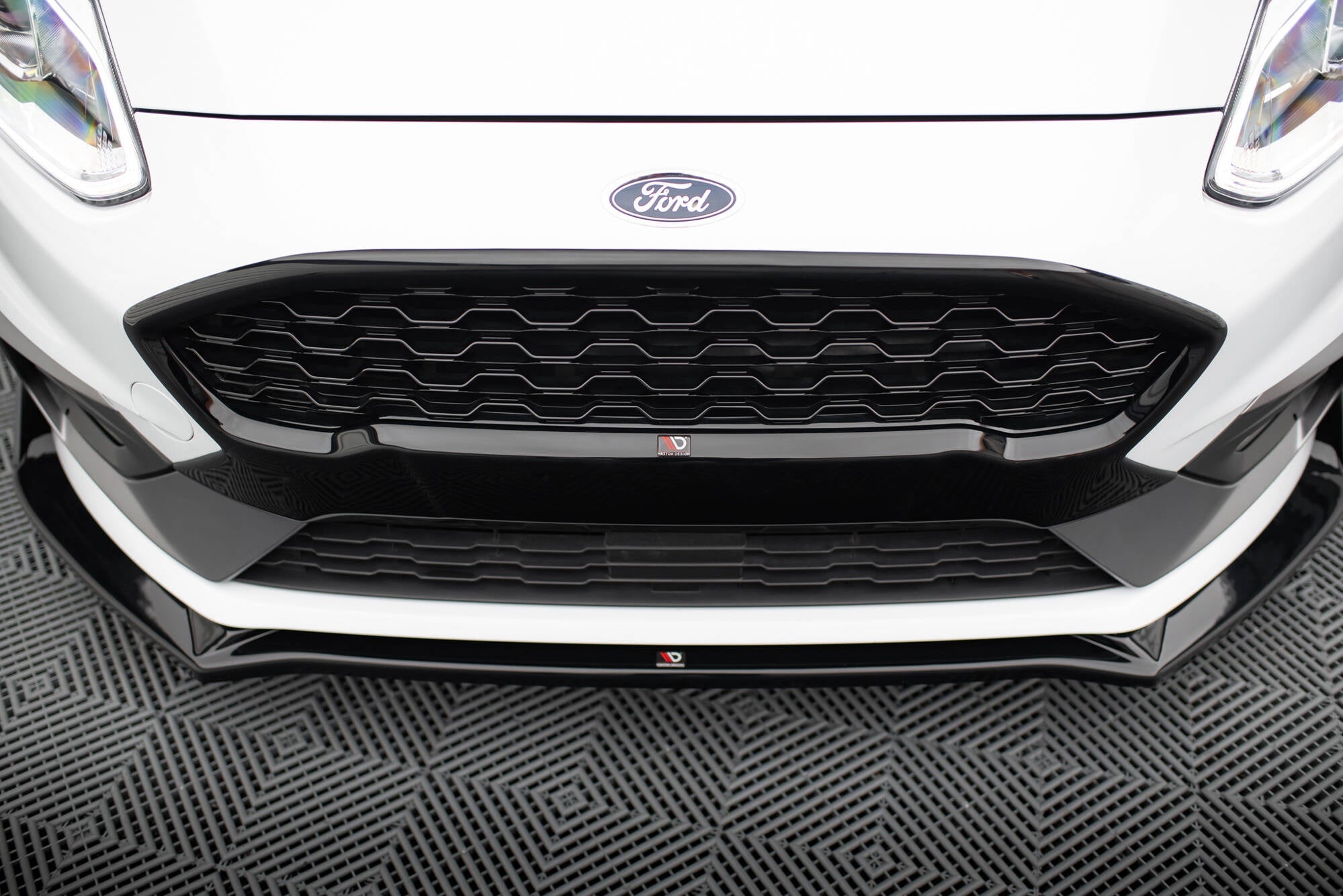 Maxton Design - Front Grill für Ford Fiesta ST / ST - Line Mk8 - Aerowerk.