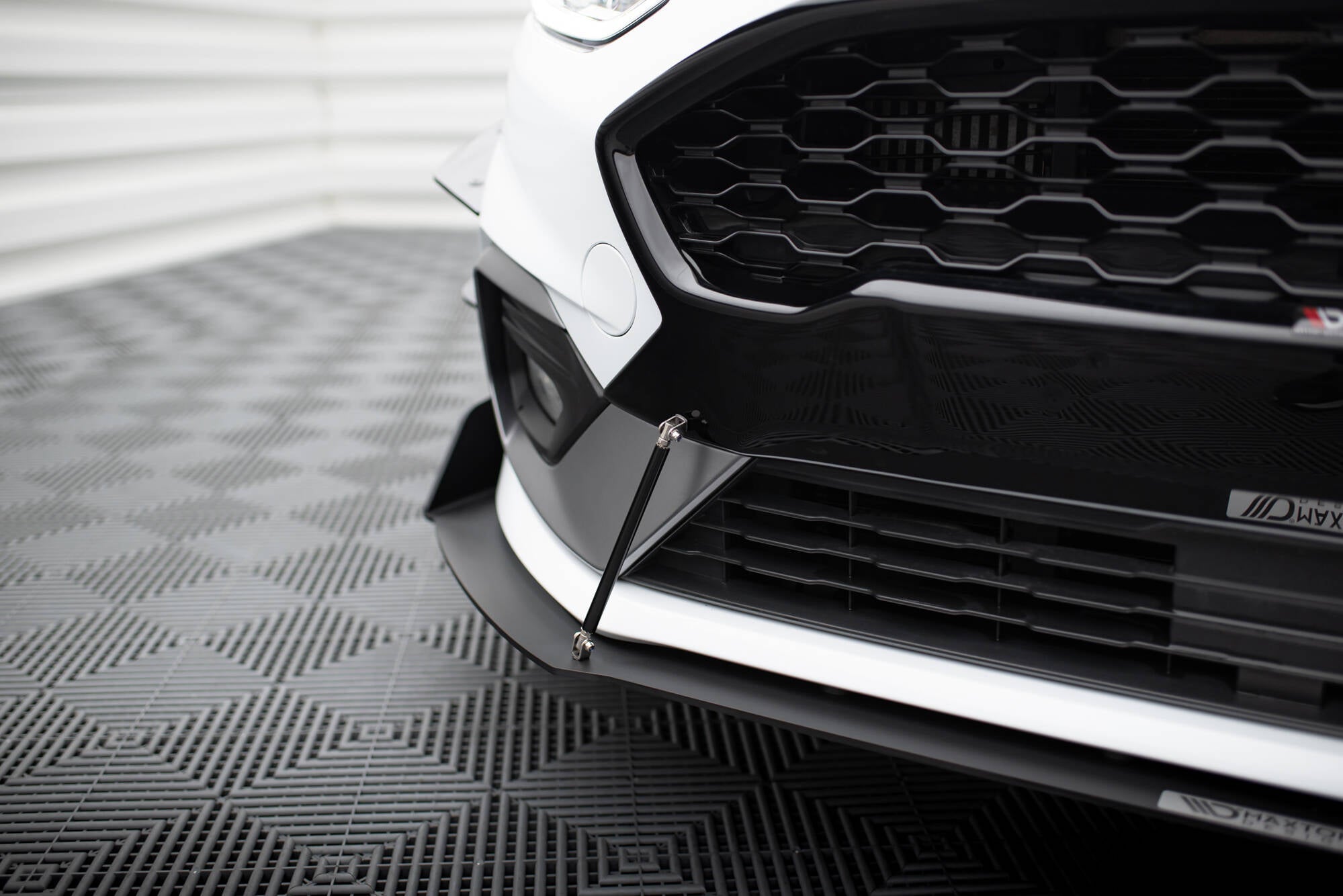 Maxton Design - Front Sport Diffusor V1 für Ford Fiesta Mk8 ST / ST - Line - Aerowerk.