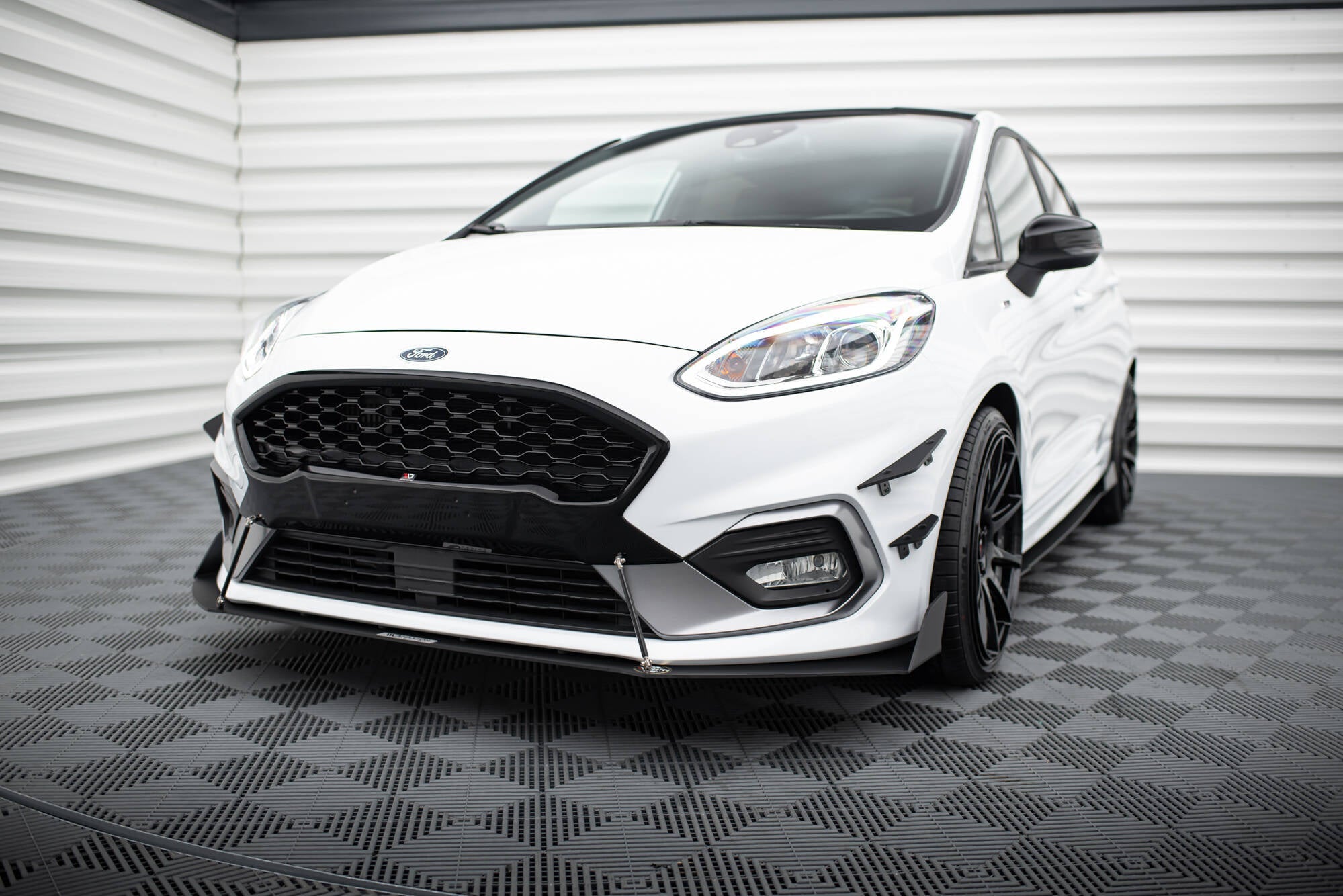 Maxton Design - Front Sport Diffusor V1 für Ford Fiesta Mk8 ST / ST - Line - Aerowerk.