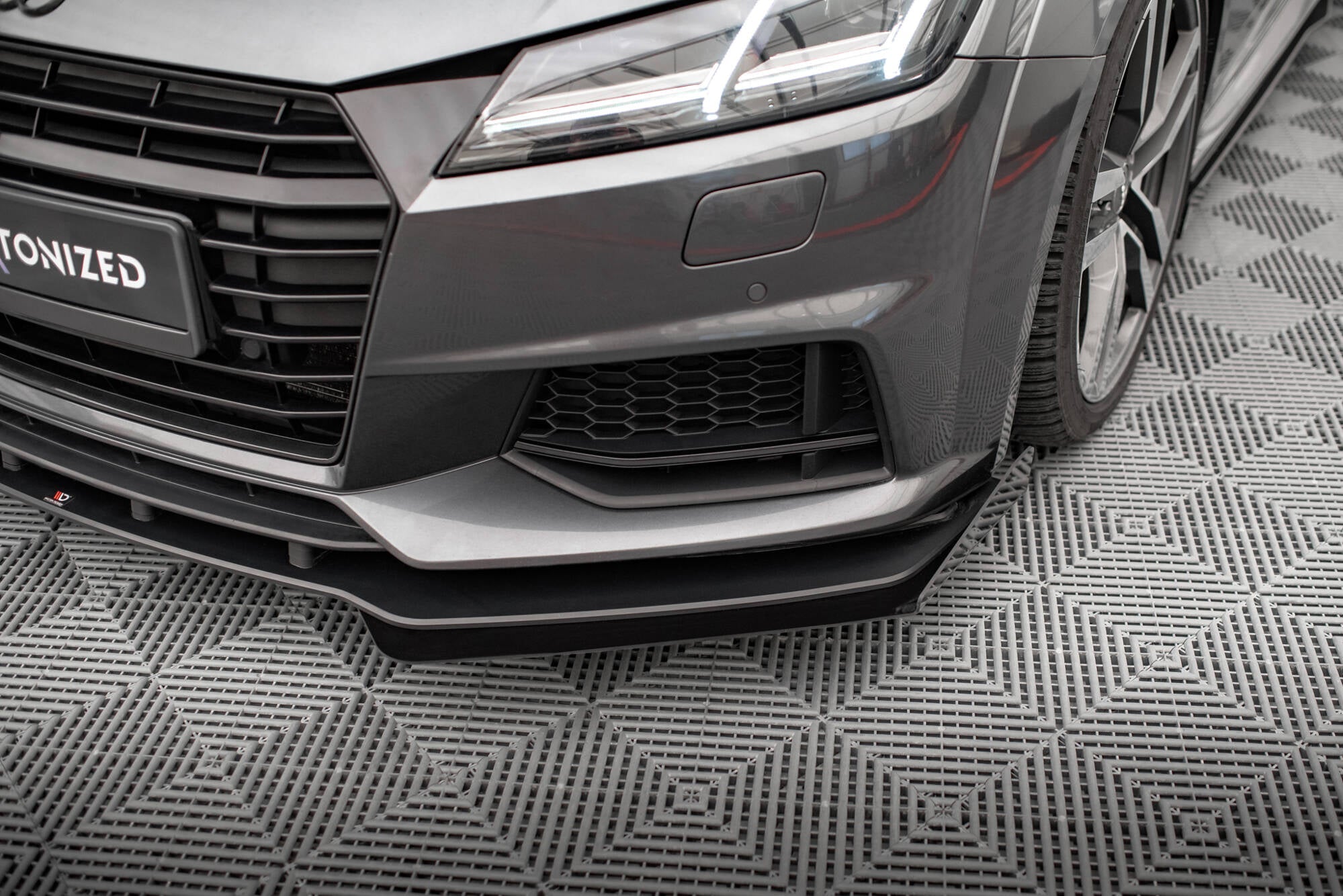 Maxton Design - Front Stoßstange Flaps für Audi TT S / S - Line 8S - Aerowerk.