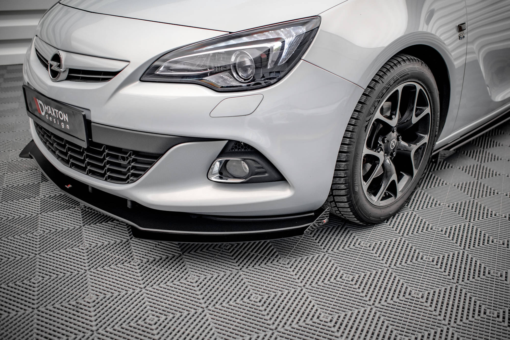 Maxton Design - Front Stoßstange Flaps für Opel Astra GTC OPC - Line J - Aerowerk.