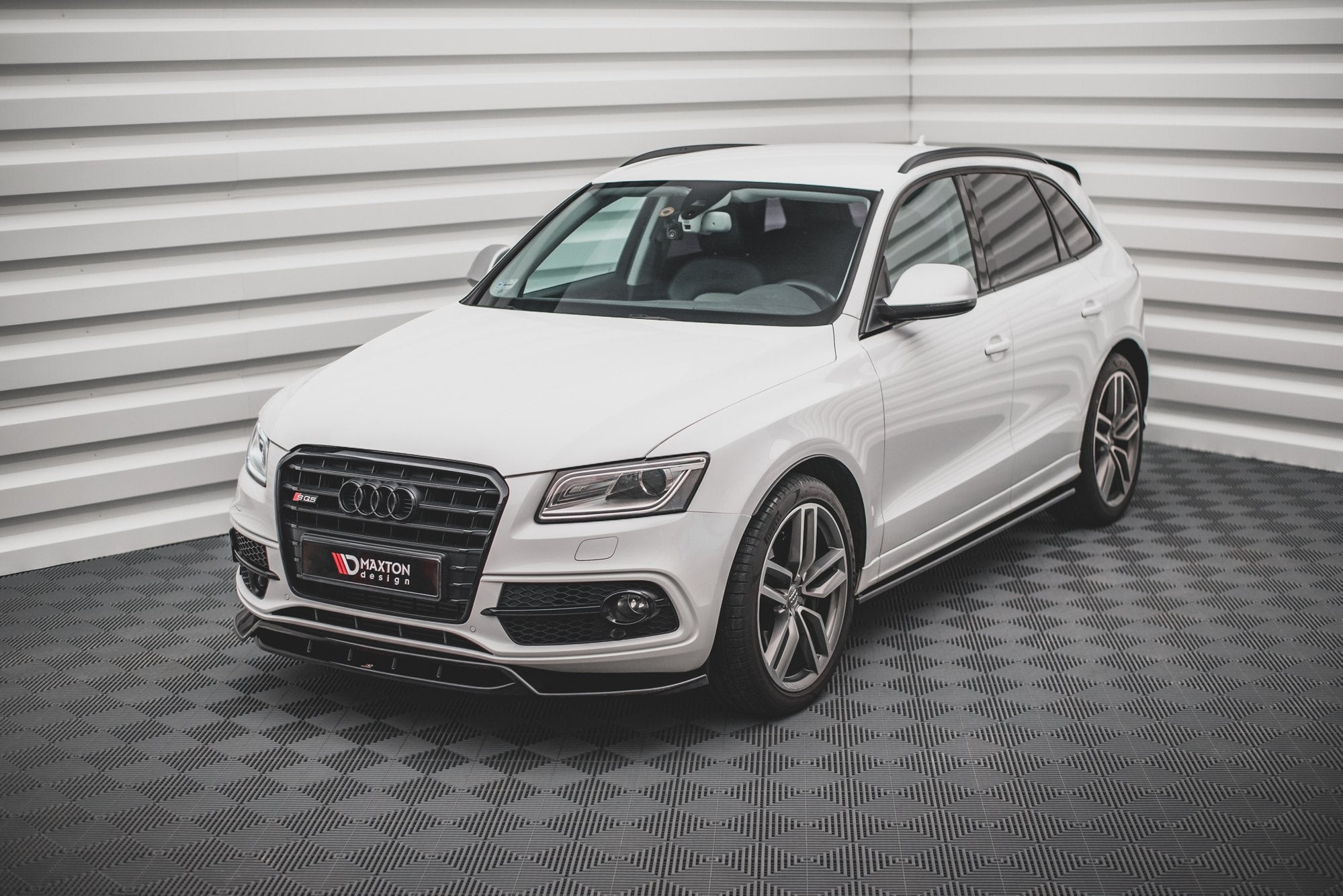 Maxton Design - Frontlippe für Audi SQ5 / Q5 S - Line Mk1 (8R) - Aerowerk.