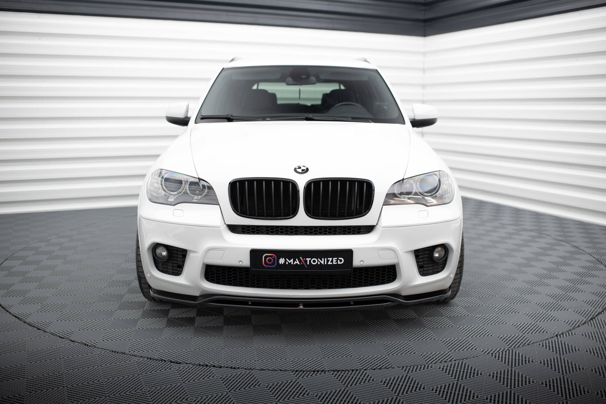 Maxton Design - Frontlippe für BMW X5 E70 Facelift M Paket - Aerowerk.