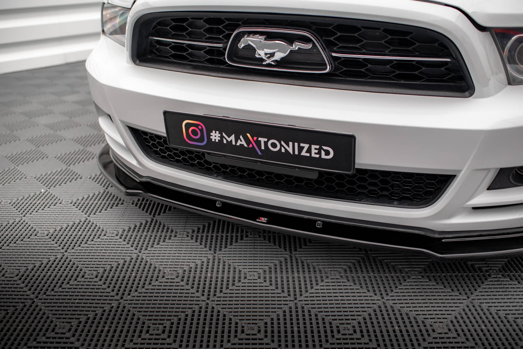 Maxton Design - Frontlippe für Ford Mustang Mk5 Facelift - Aerowerk.