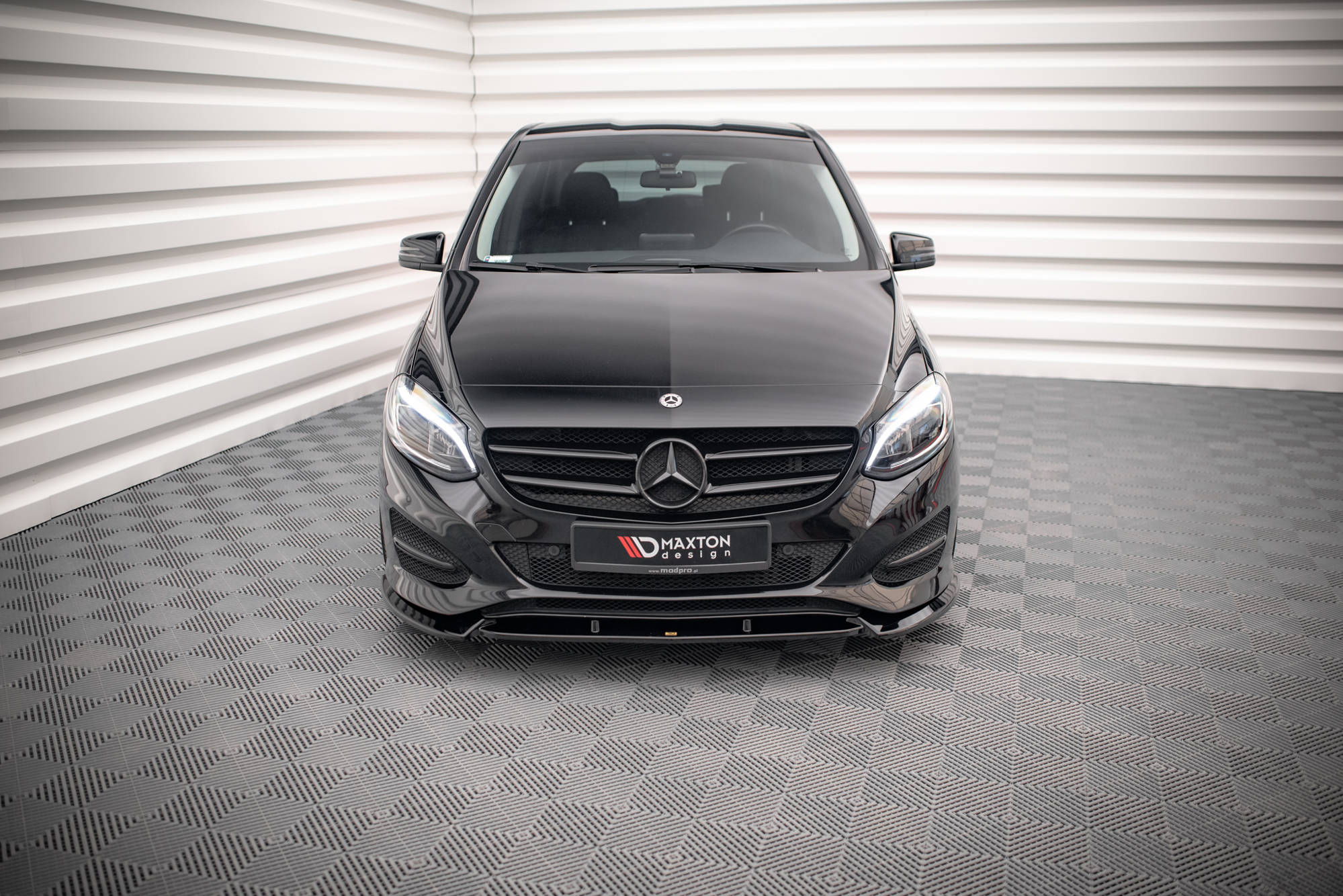 Maxton Design - Frontlippe für Mercedes - Benz B W246 Facelift - Aerowerk.