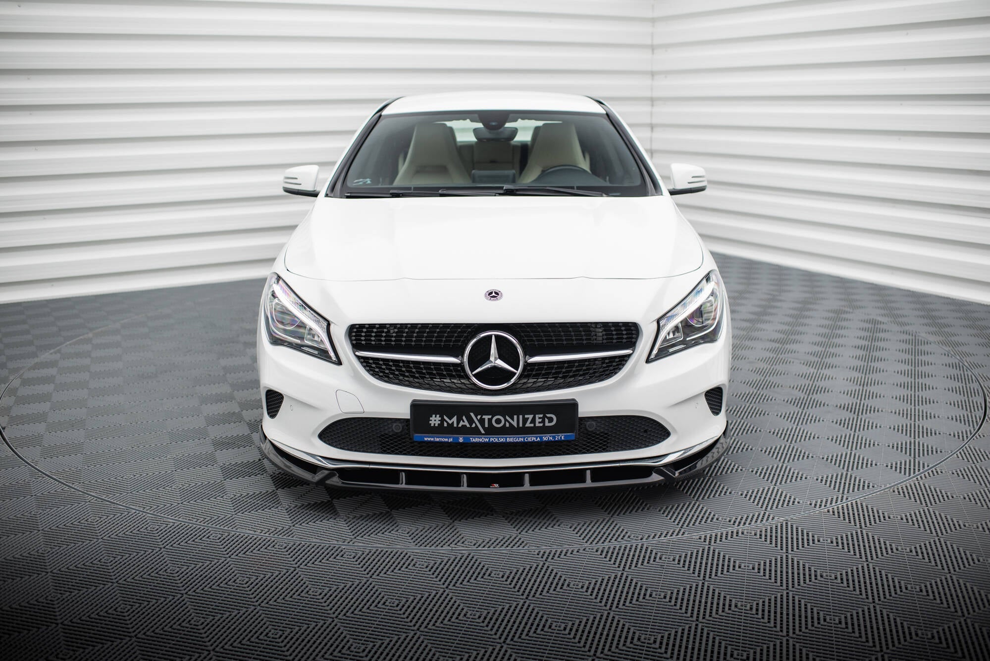 Maxton Design - Frontlippe für Mercedes - Benz CLA C117 Facelift - Aerowerk.