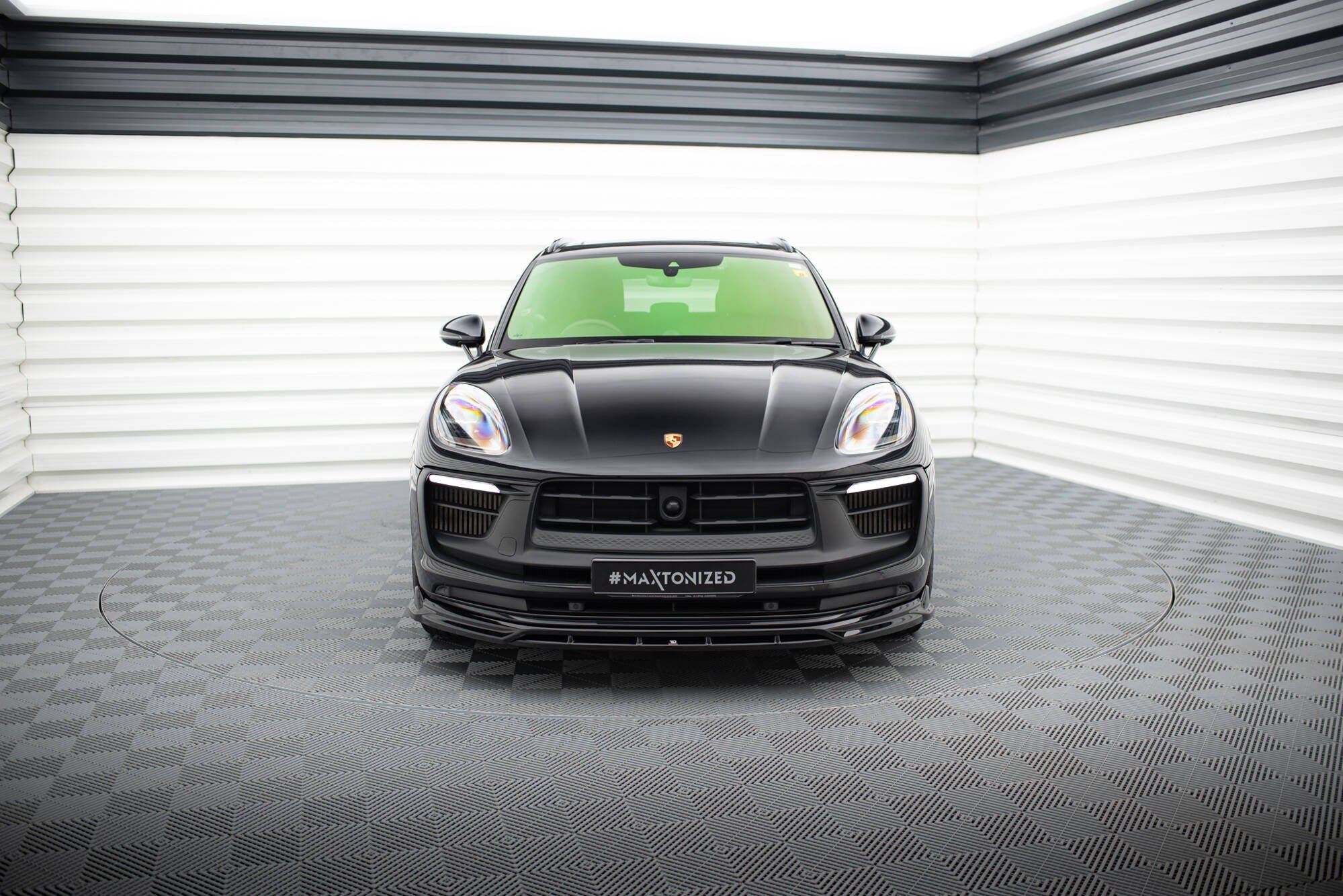 Maxton Design - Frontlippe für Porsche Macan GTS Mk1 Facelift 2 - Aerowerk.
