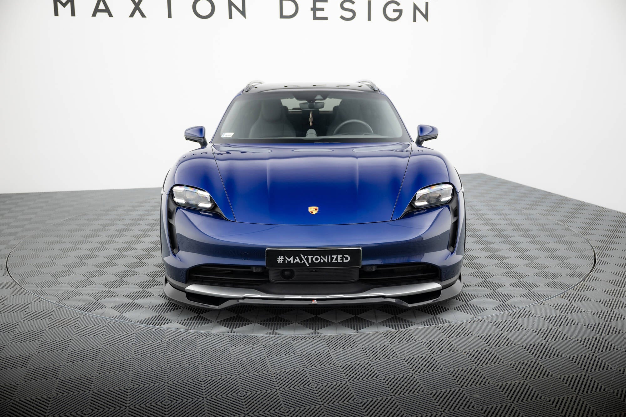 Maxton Design - Frontlippe für Porsche Taycan Cross Turismo 4S - Aerowerk.